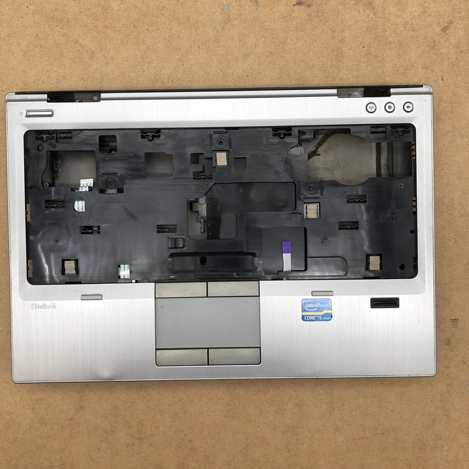 Plasturgie basse - HP Elitebook 2570P (2)