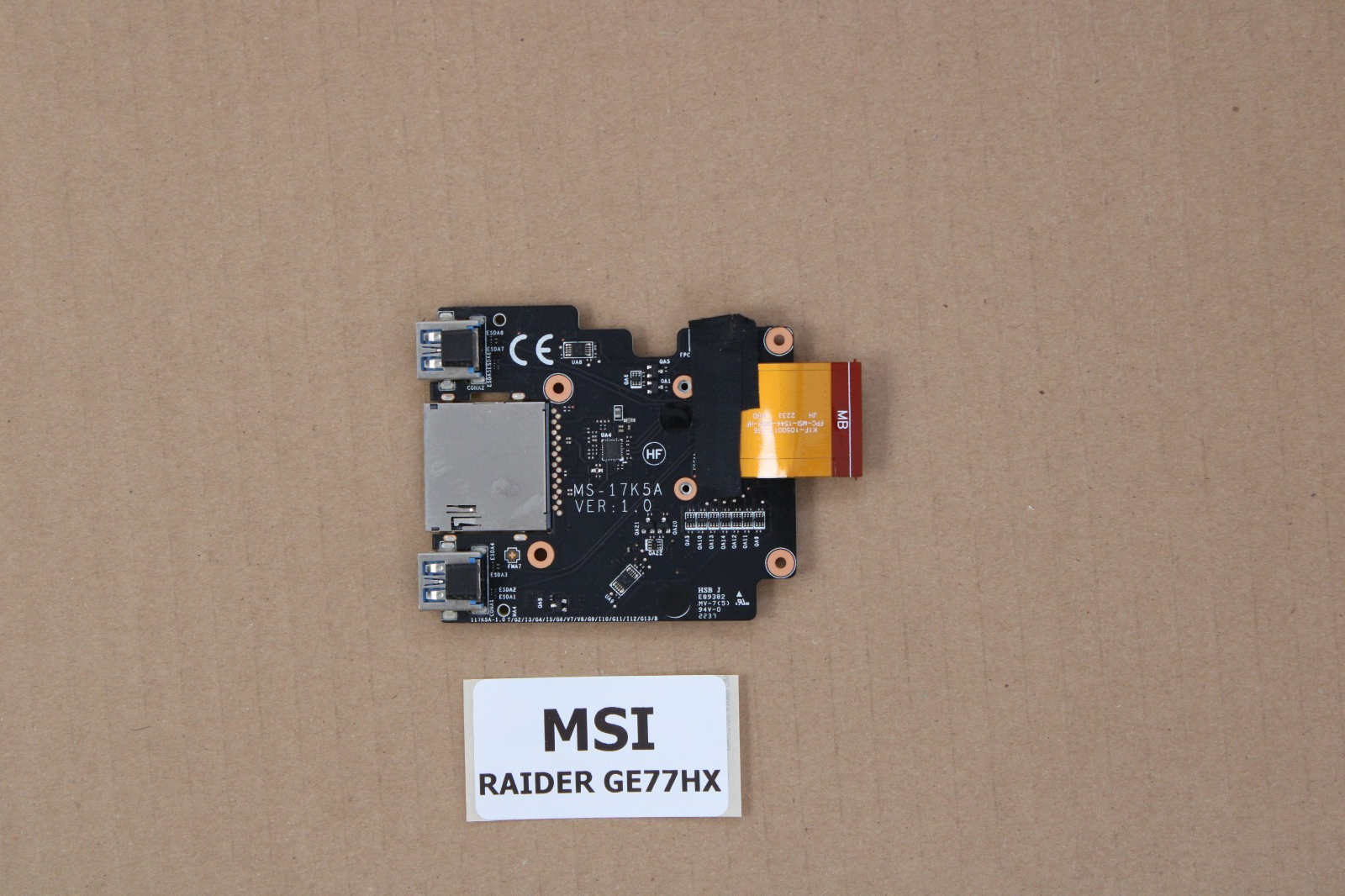 Carte USB - MSI RAIDER GE77HX