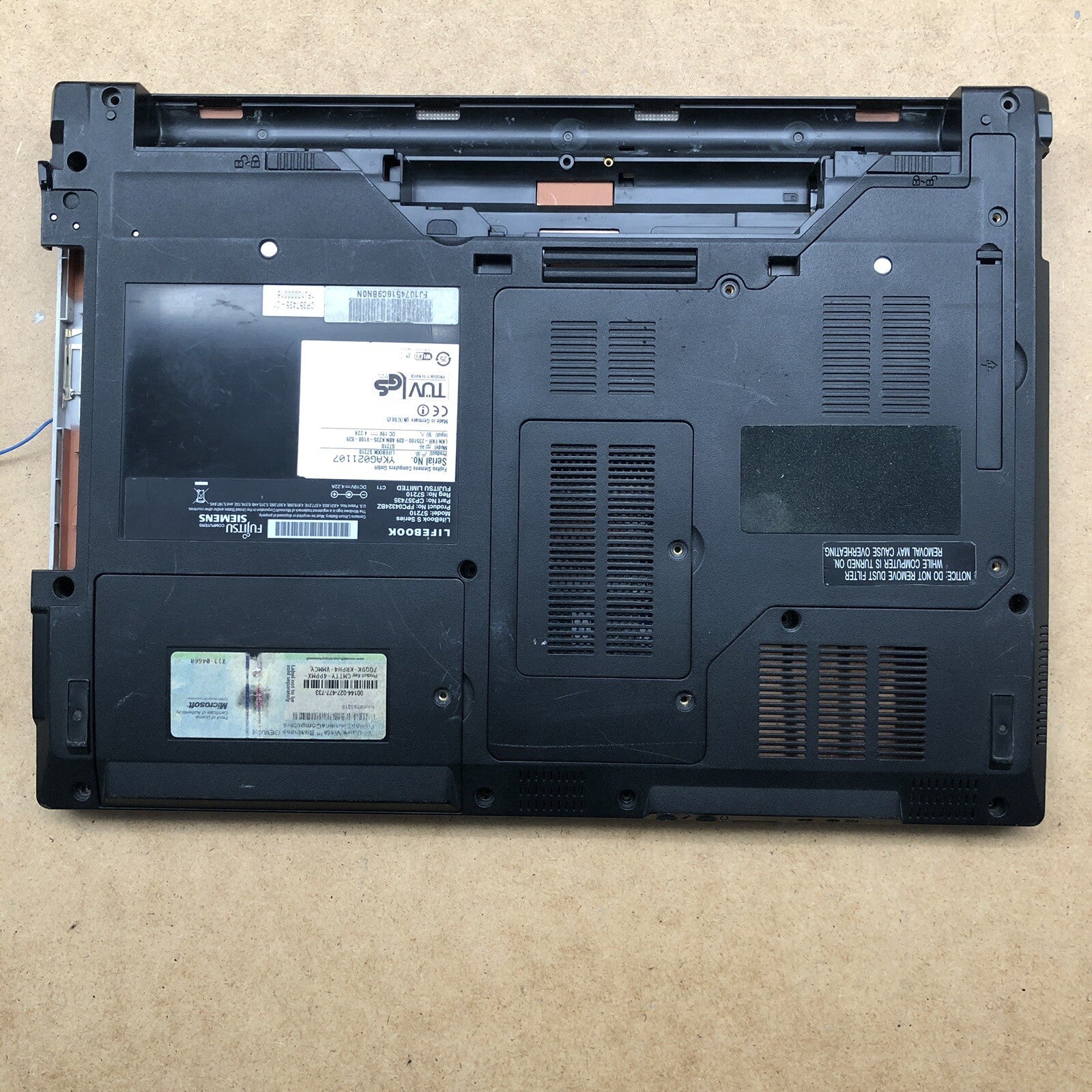 Plasturgie  - Fujitsu Lifebook S7210