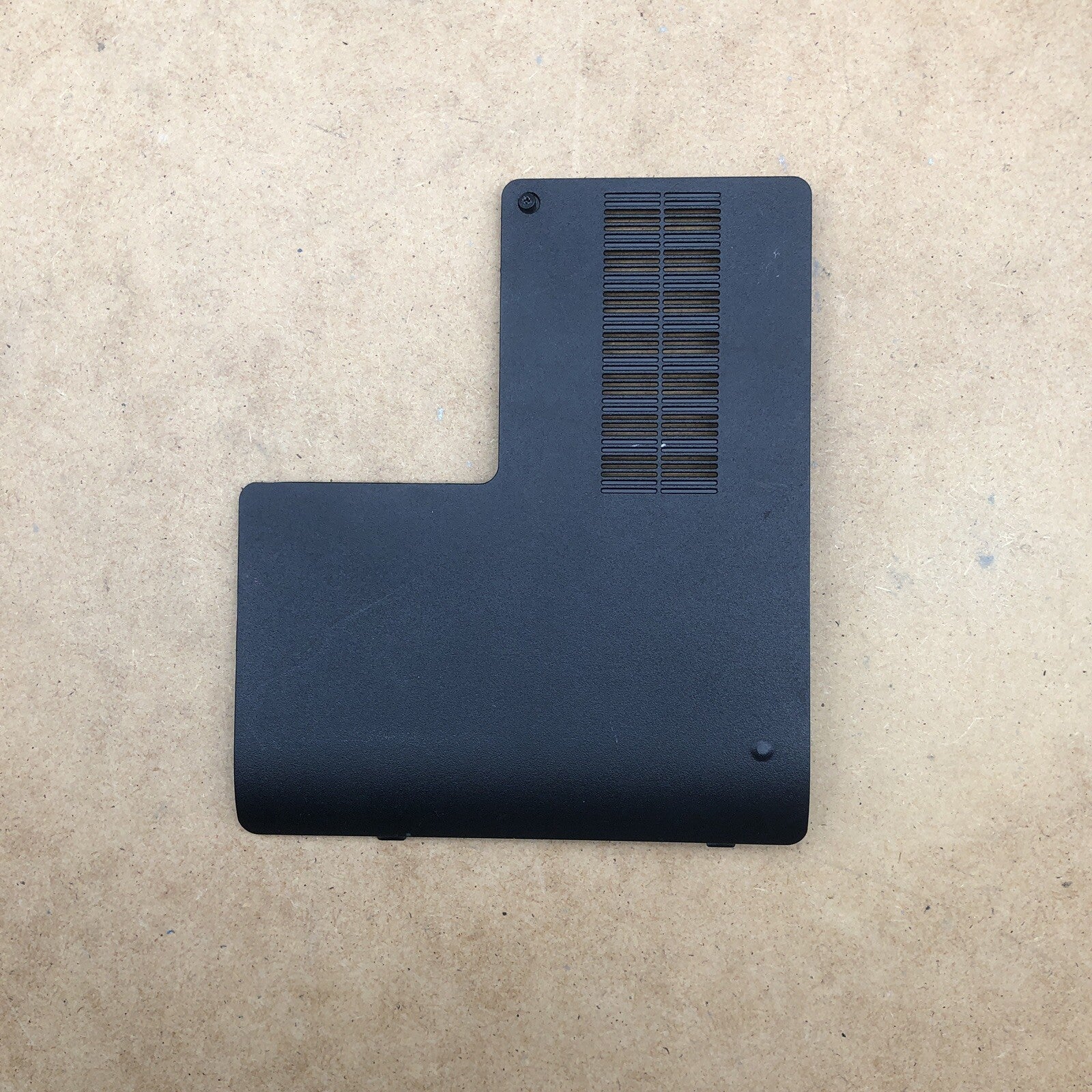 Capot de service - Toshiba Satellite C850D-11C