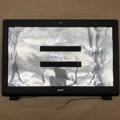 Capot - Acer Aspire ES1-731 (1)