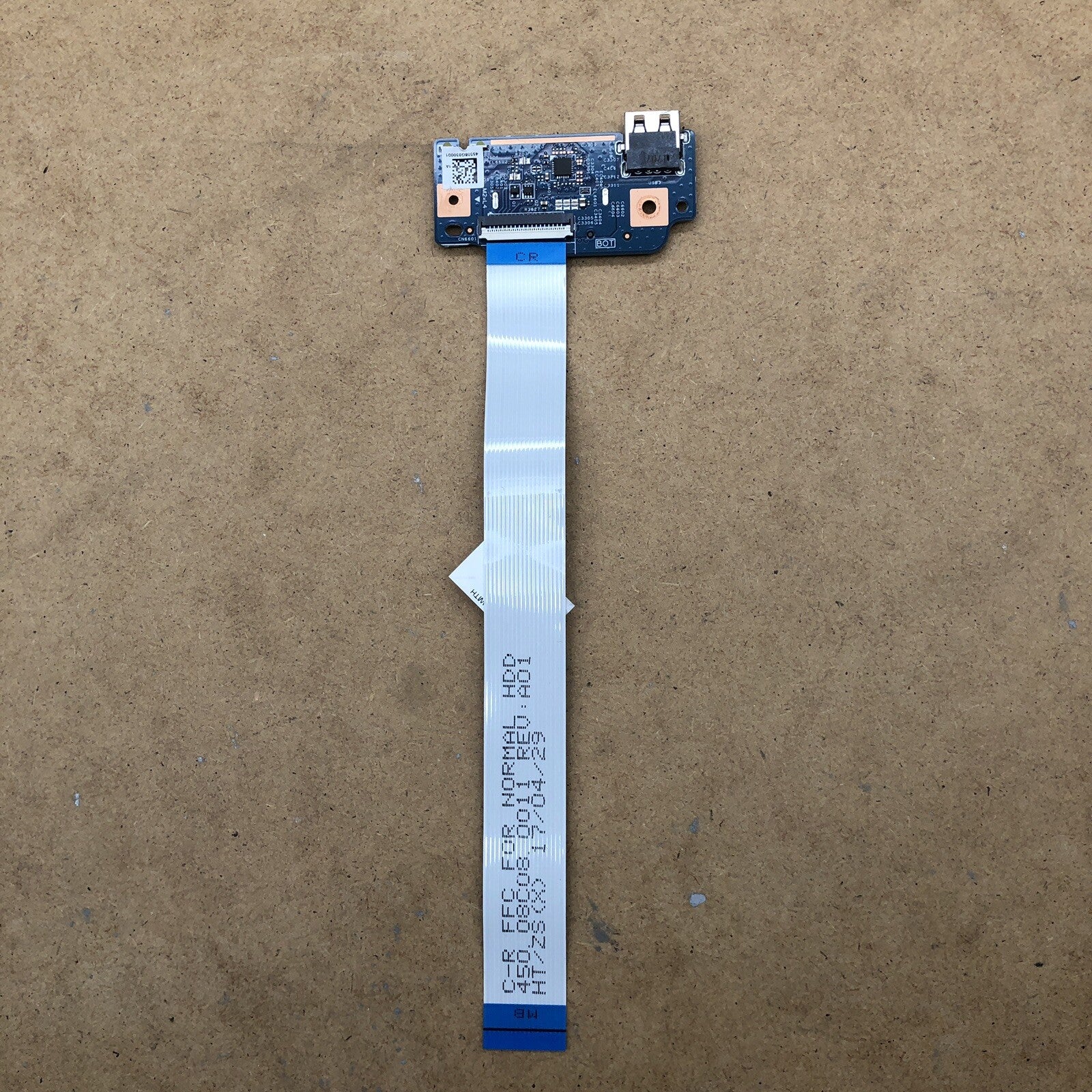 Port USB - HP 17-Y