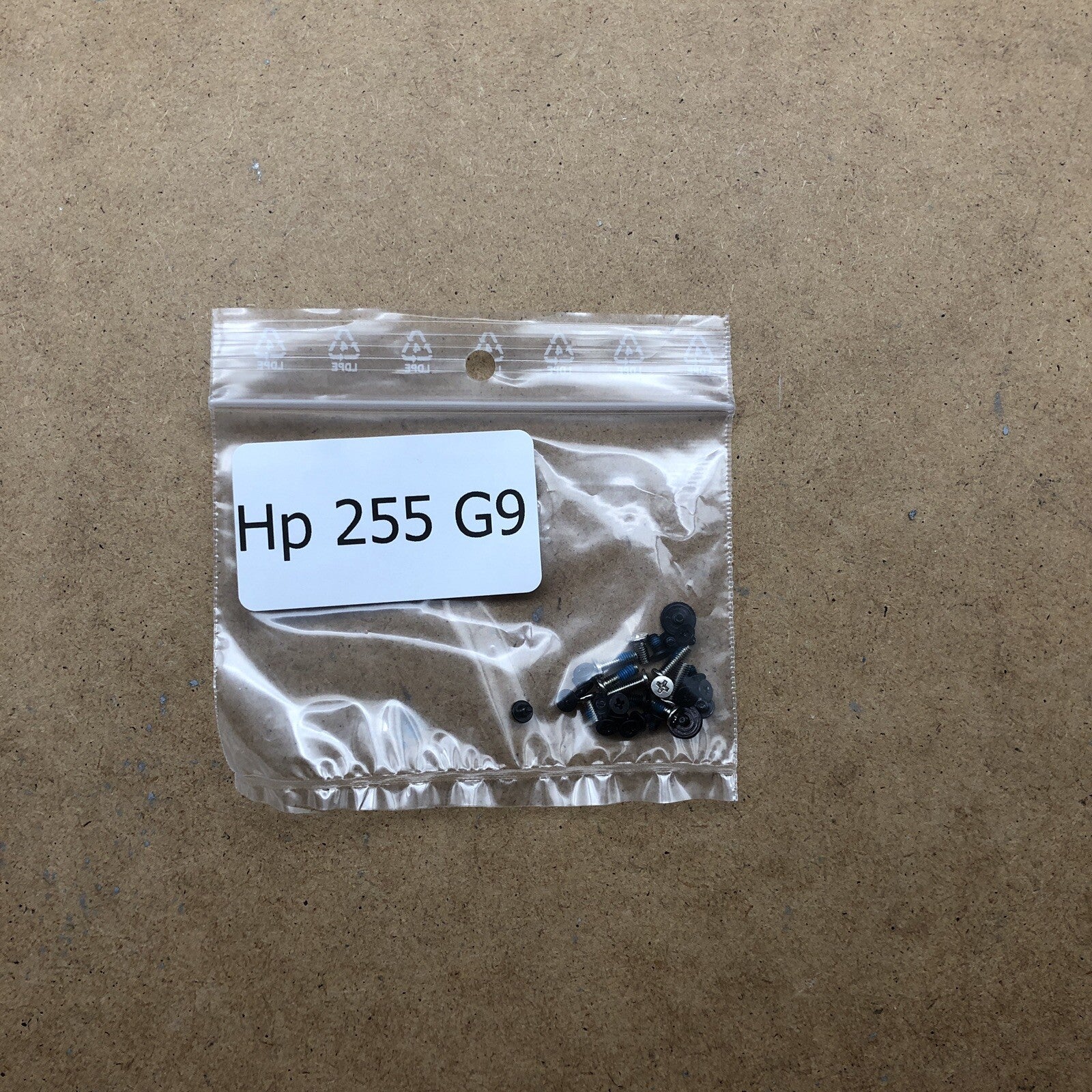 Visserie - HP 255 G9