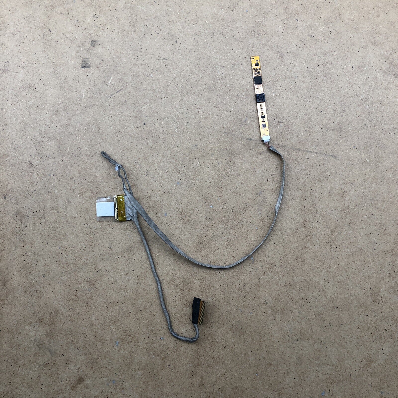 Connecteur écran avec webcam - Thomson NEO14-2-32BS