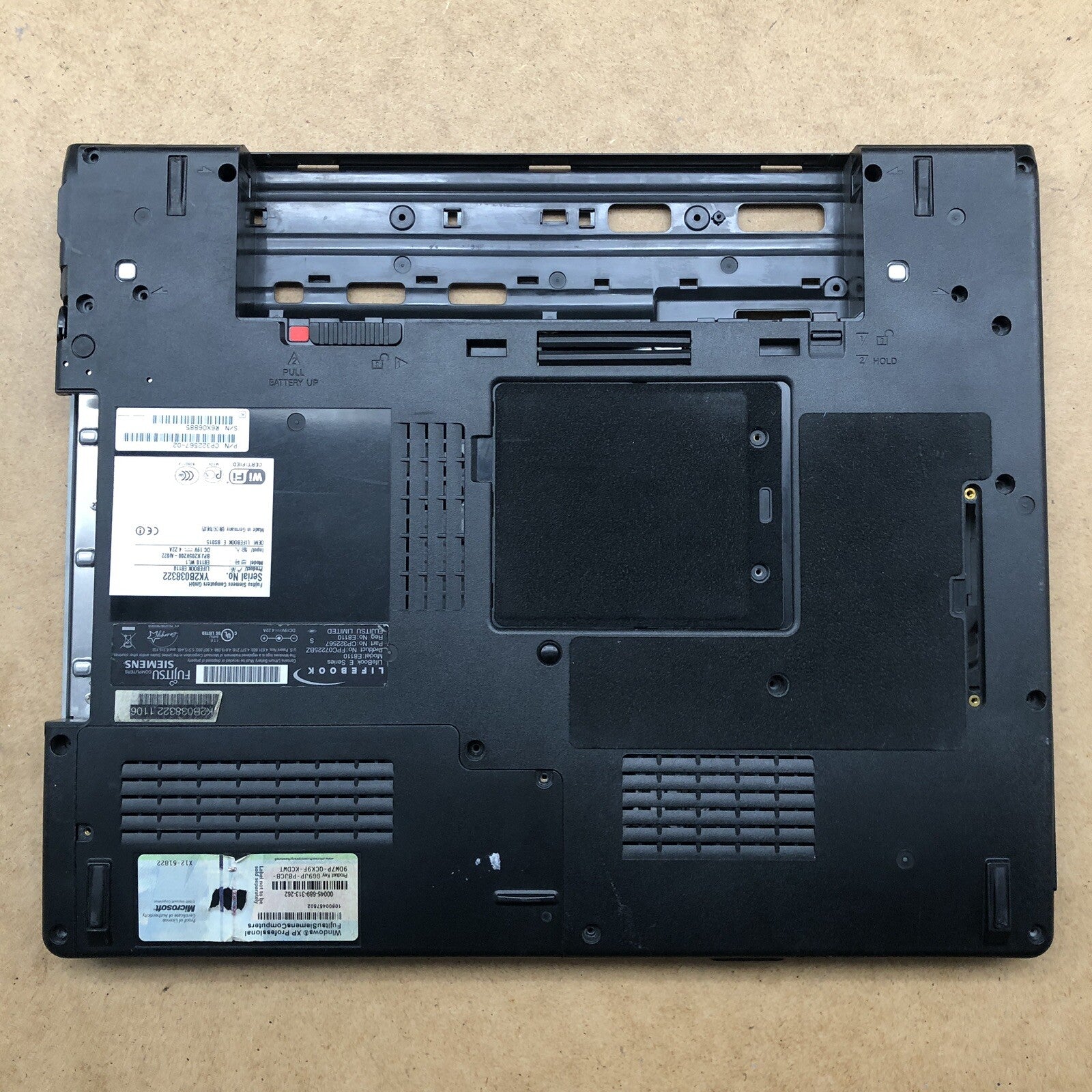 Plasturgie  - Fujitsu Lifebook E8110