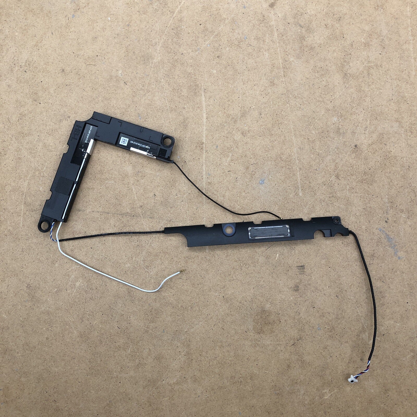 Enceintes - Asus R520U