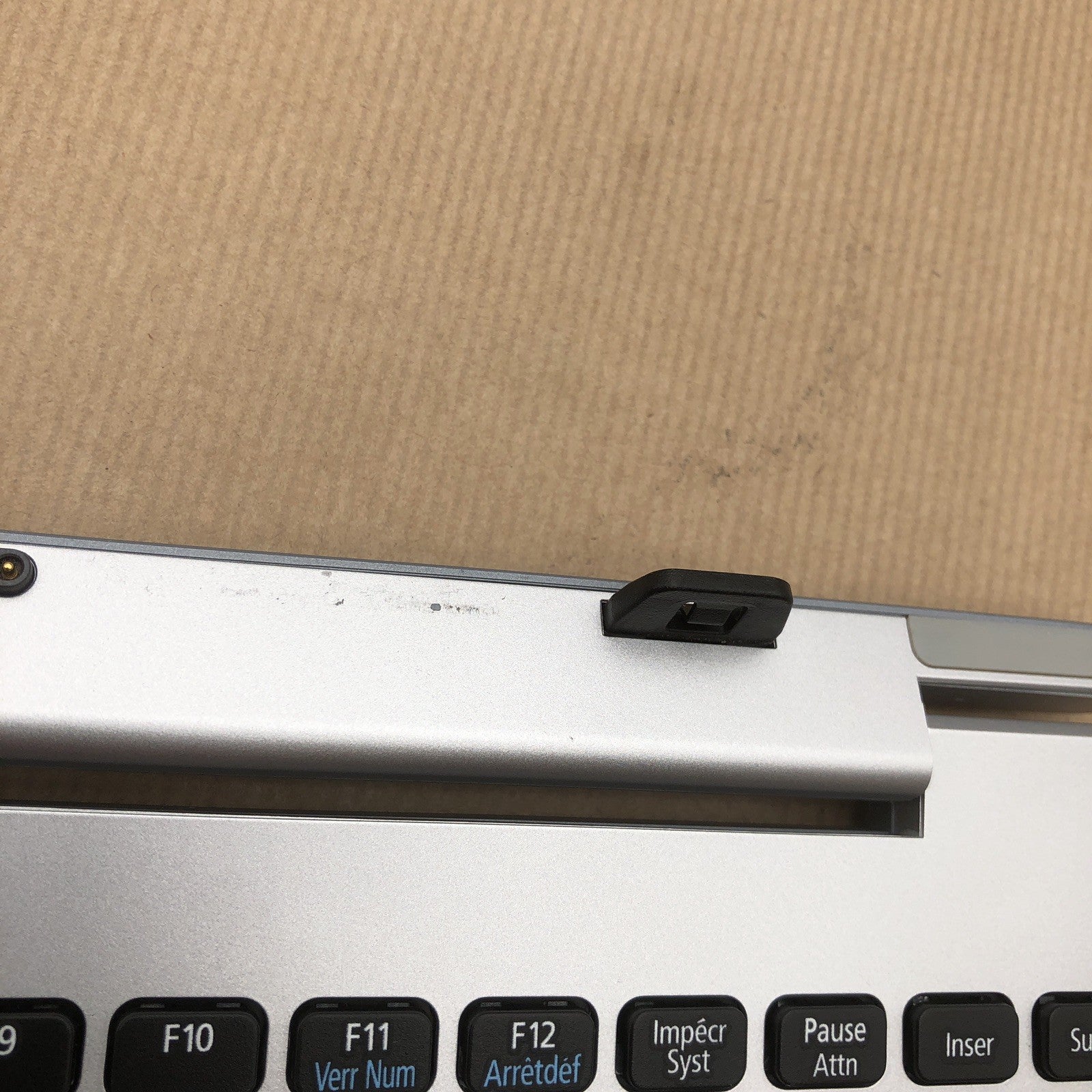 Clavier azerty - Acer switch 10