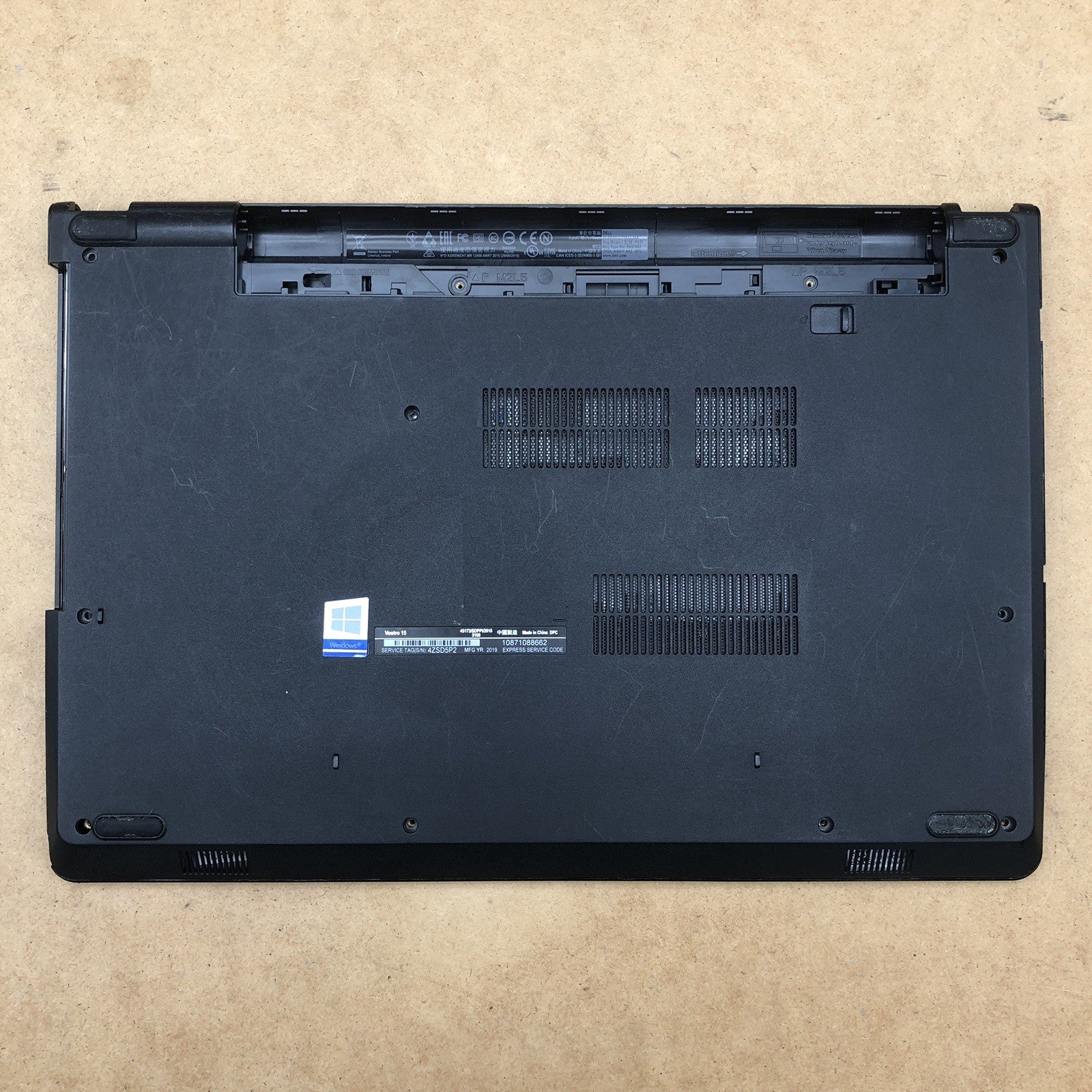 Plasturgie - Dell Vostro 15 - P63F (2)