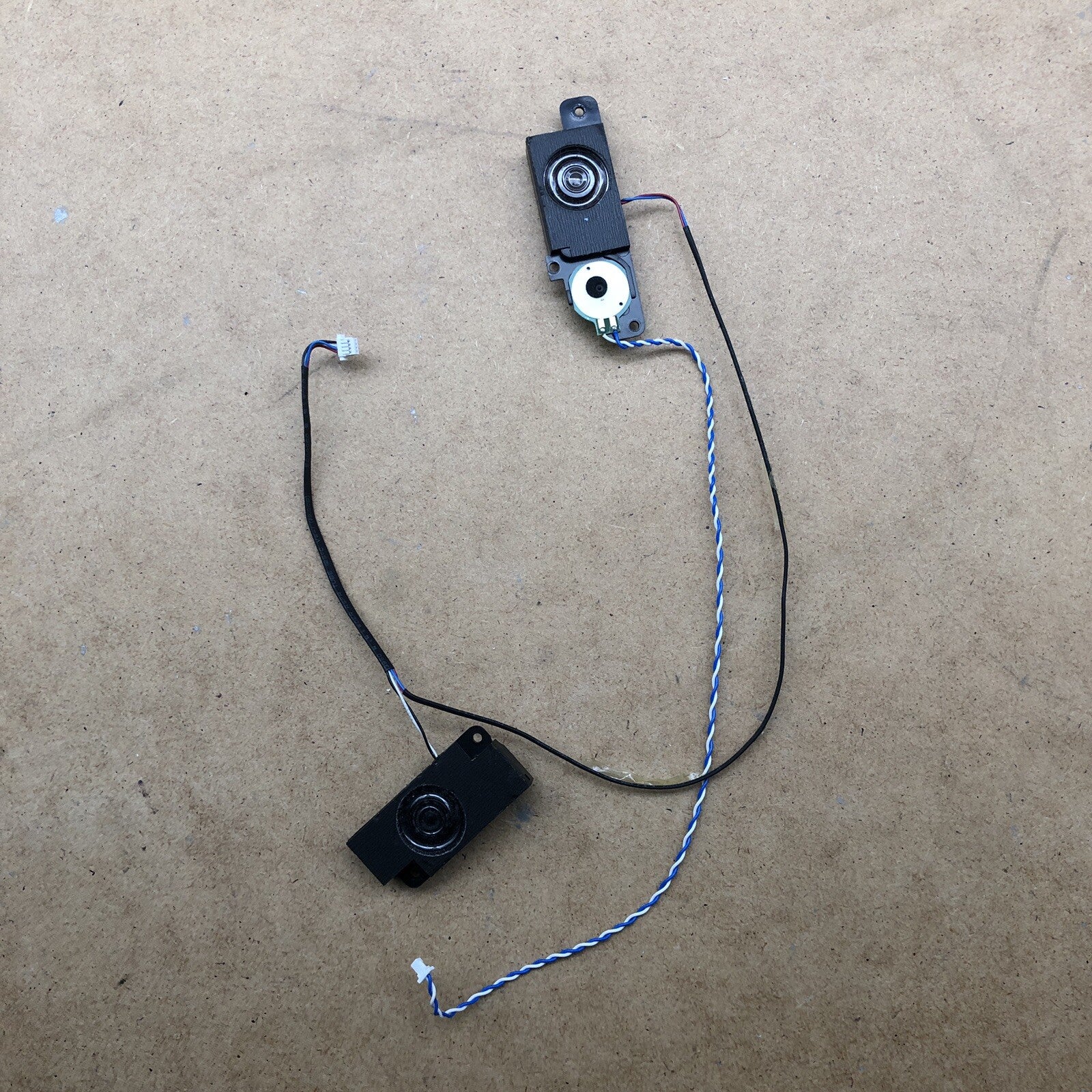 Enceintes avec bouton power - iBook A1055