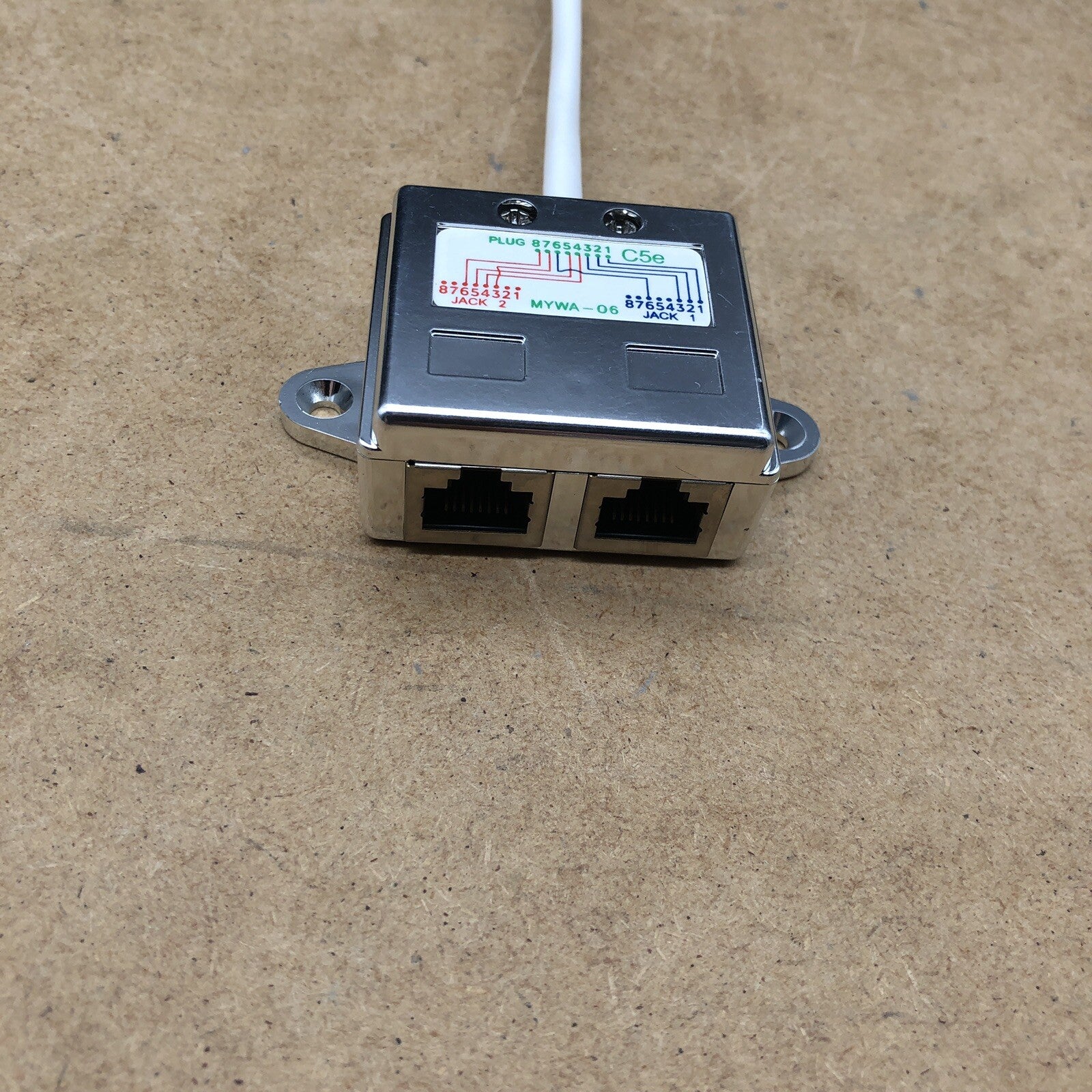 Lot de 4 Doubleur de port RJ45 - Produit Neuf