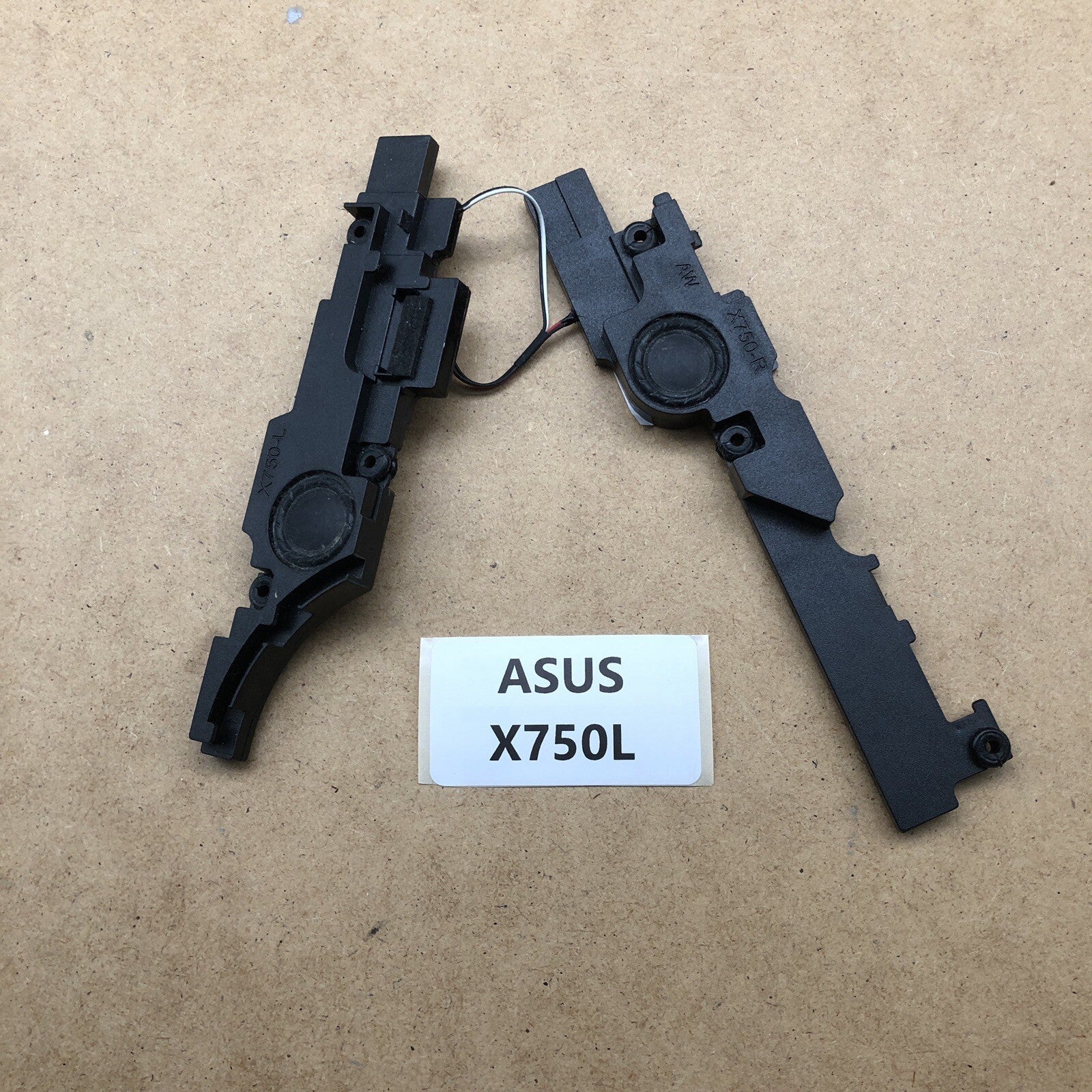 Enceintes - Asus X750L