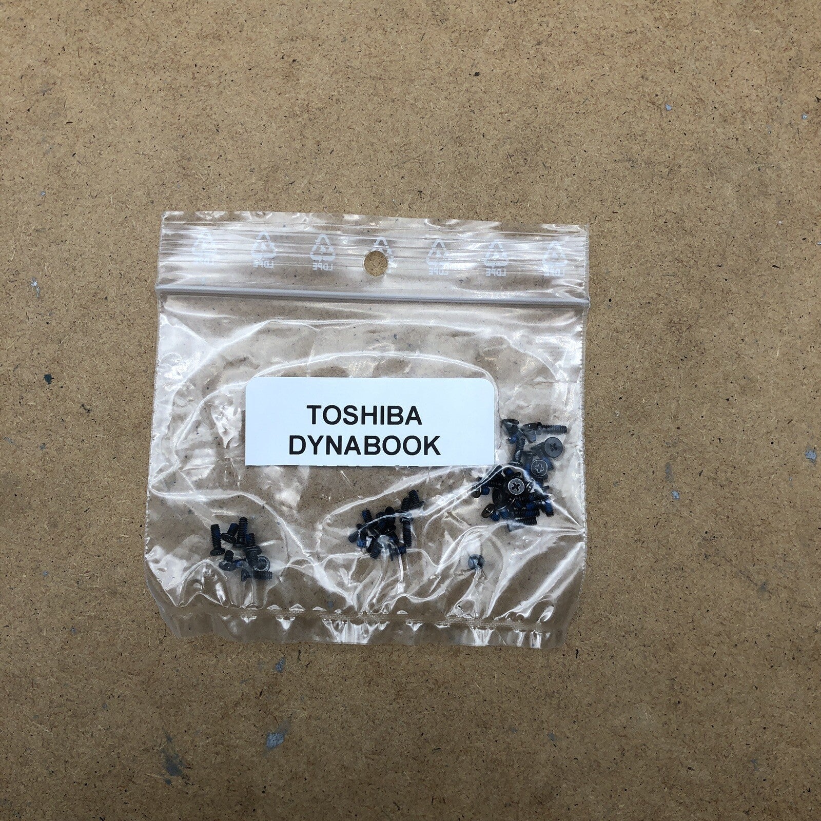 Visserie - Toshiba DYNABOOK