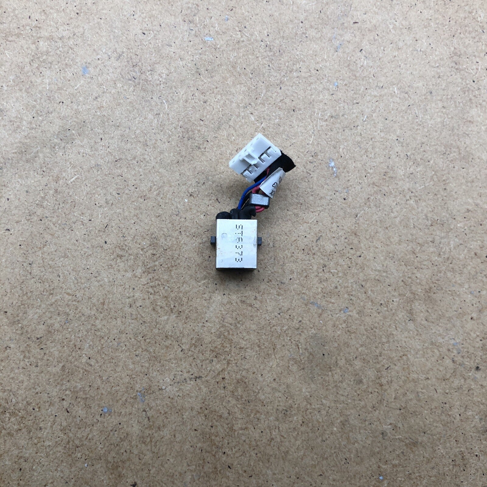 Connecteur de charge - Dell E5470