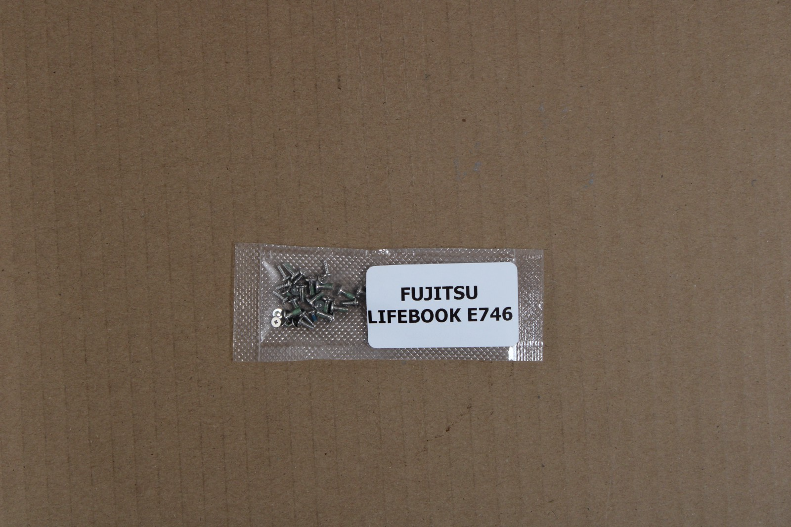 Visserie - Fujitsu Lifebook E746