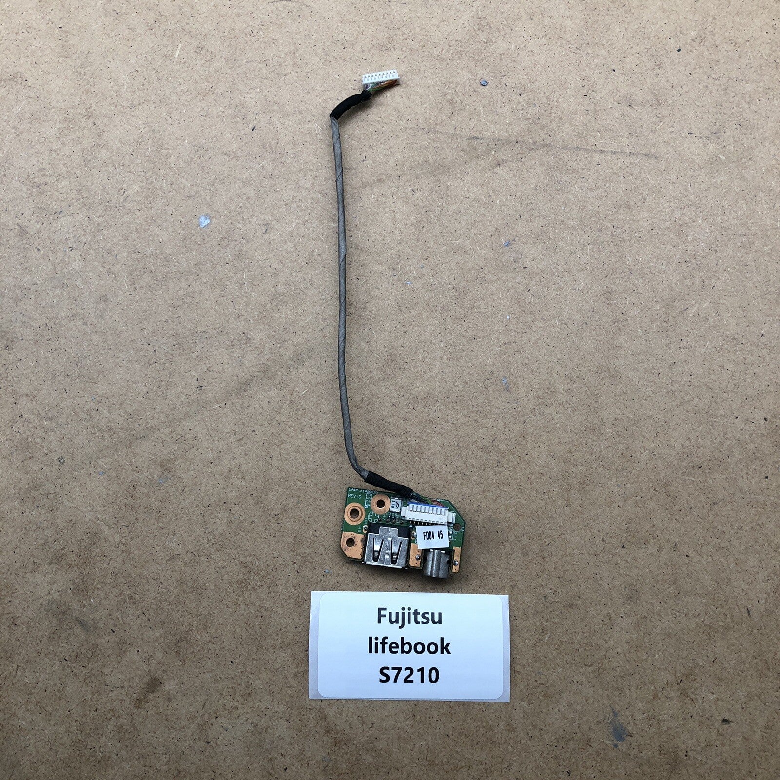 Connecteur USB/Jack - Fujitsu Lifebook S7210