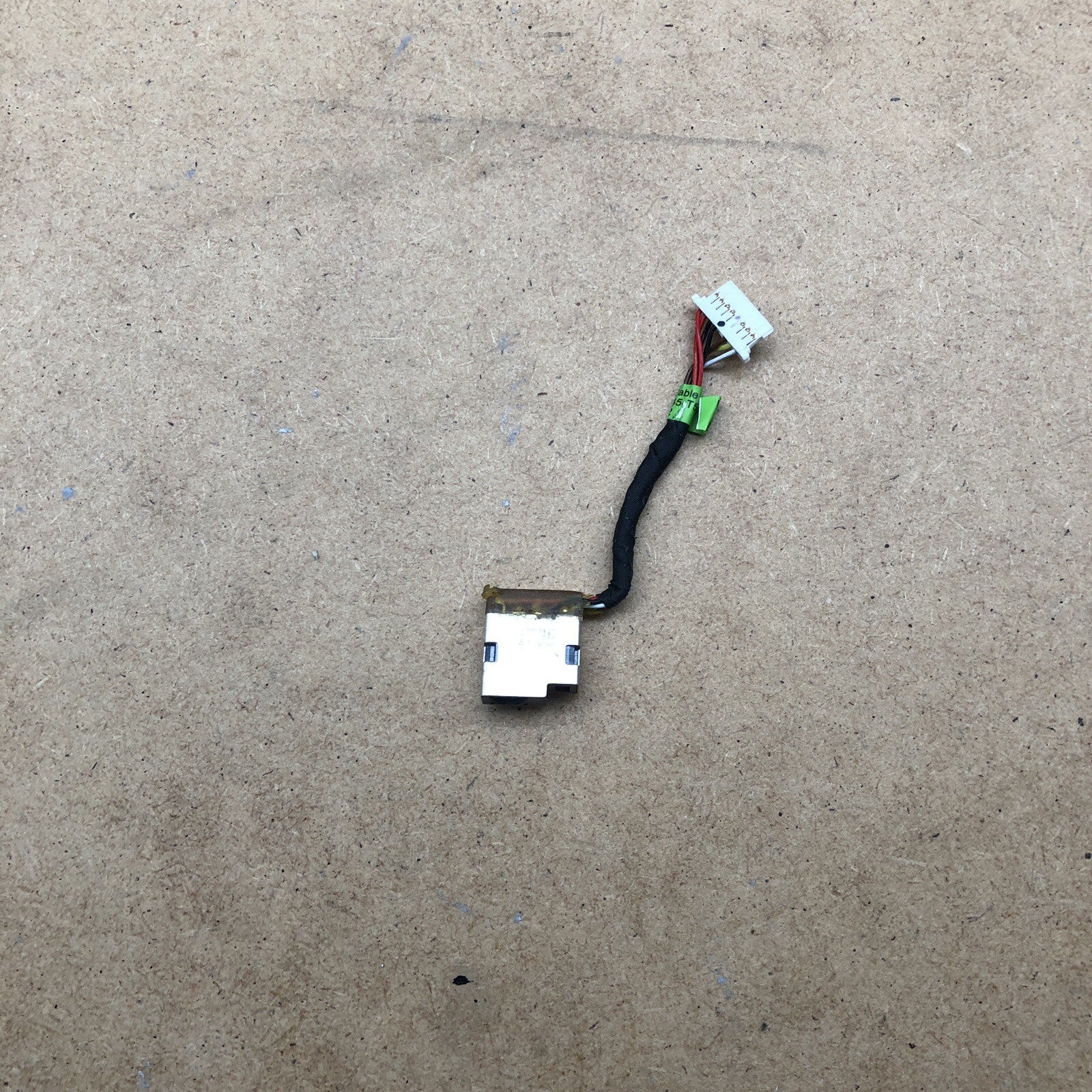 Connecteur de charge - HP 14-bk101nf