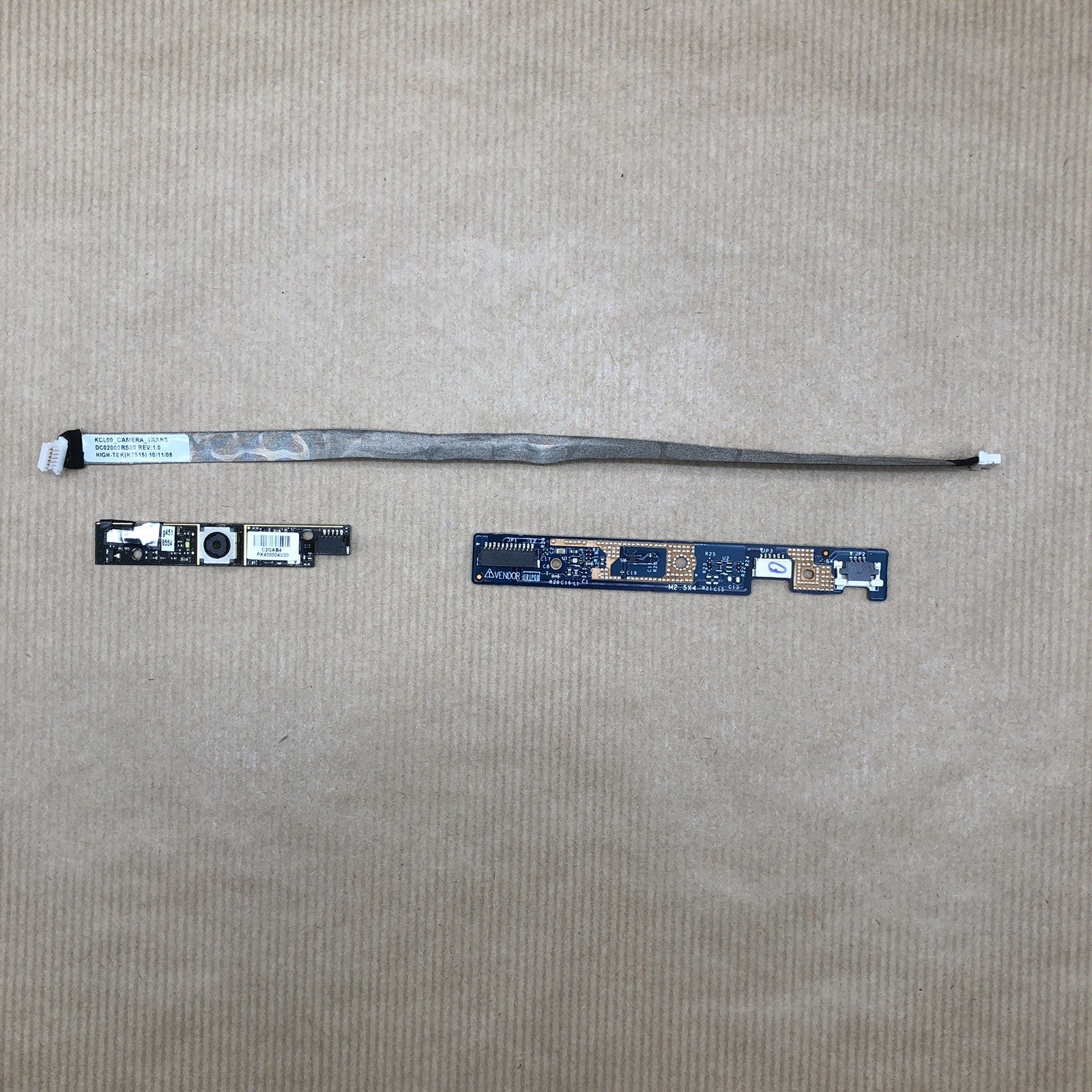 Connecteur écran avec webcam et Micro - HP Elitebook 8440P (2)