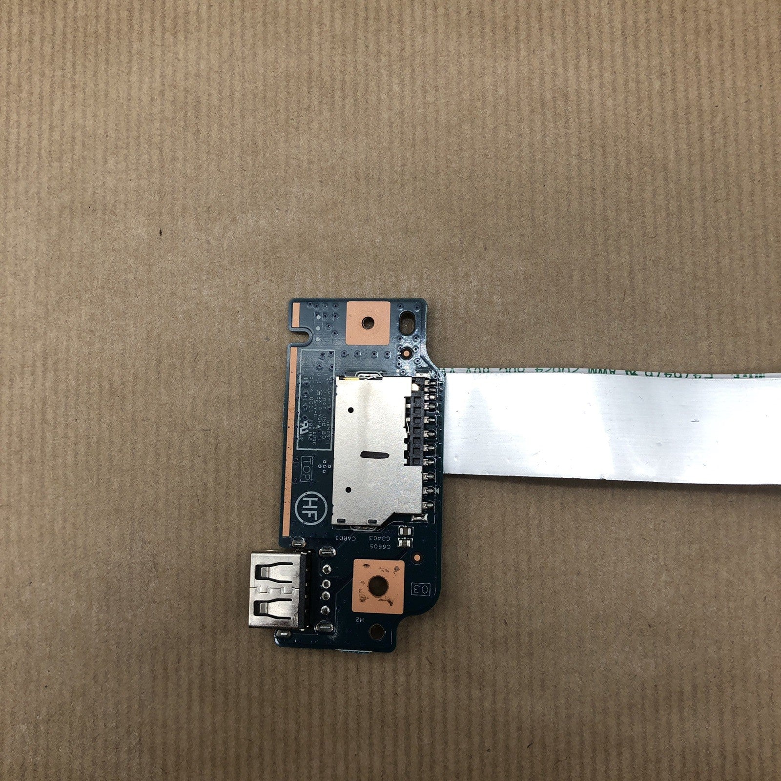 Connecteur USB - HP 17-y012nf