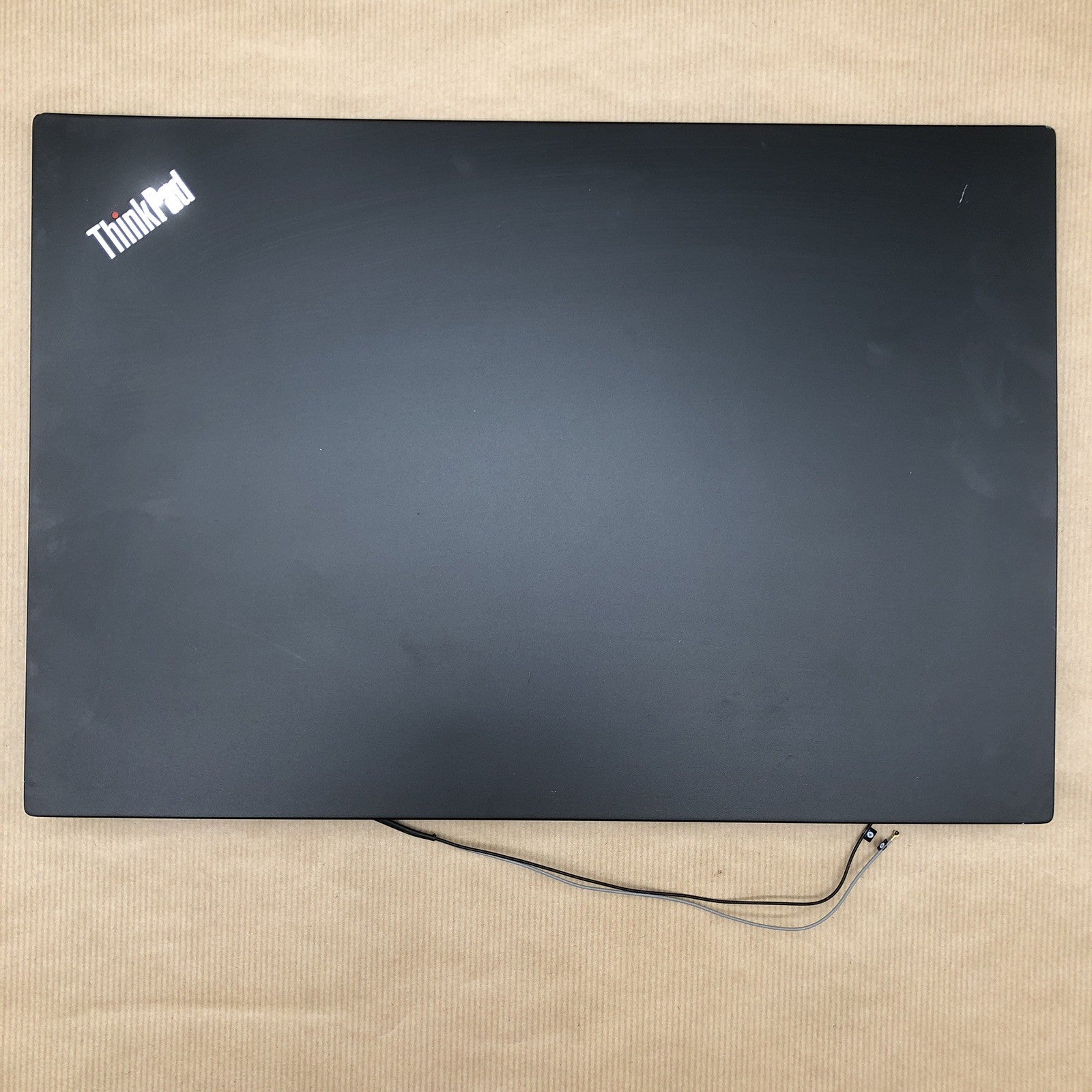 Capot - Lenovo thinkpad E595