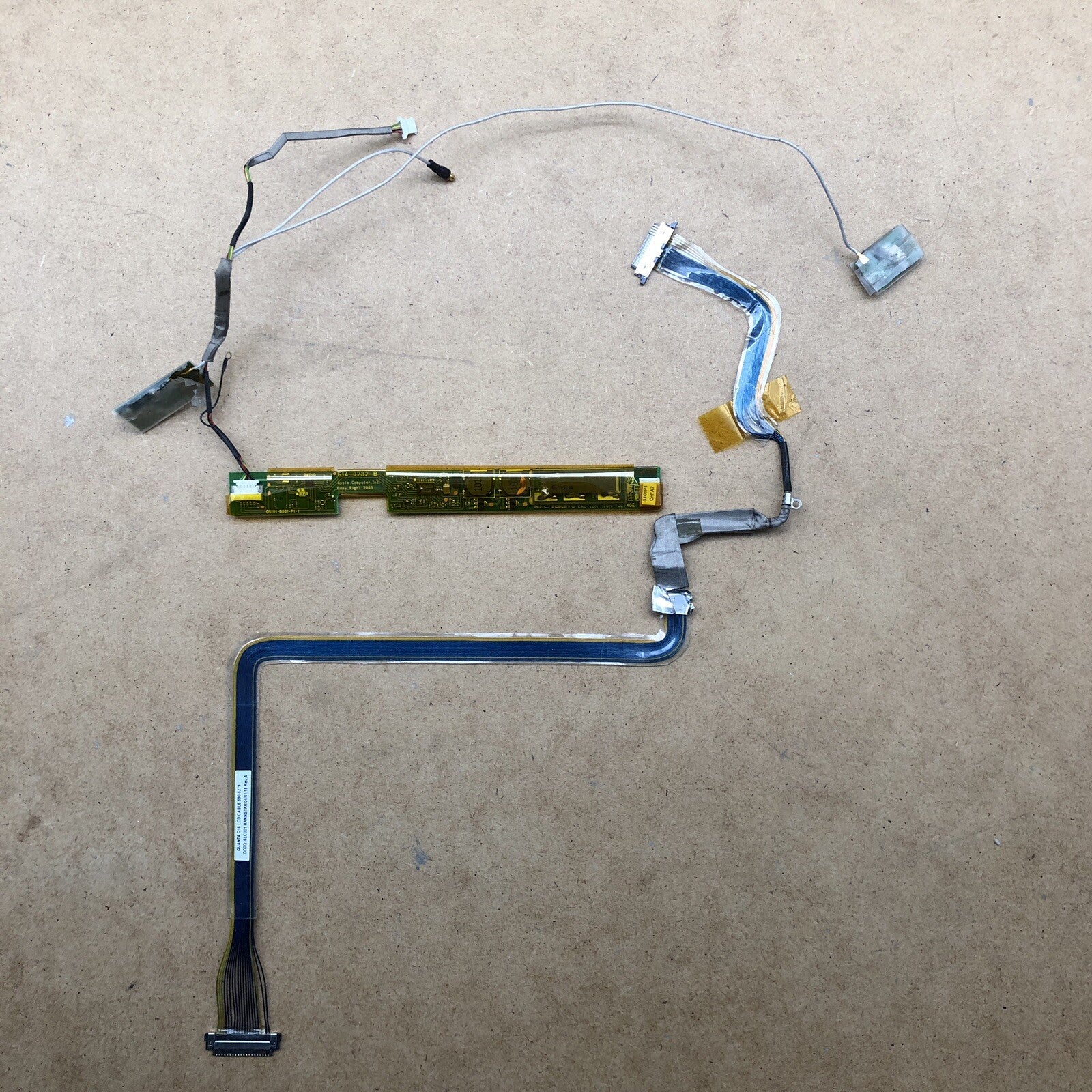 Connecteur écran - PowerBook A1046 G4