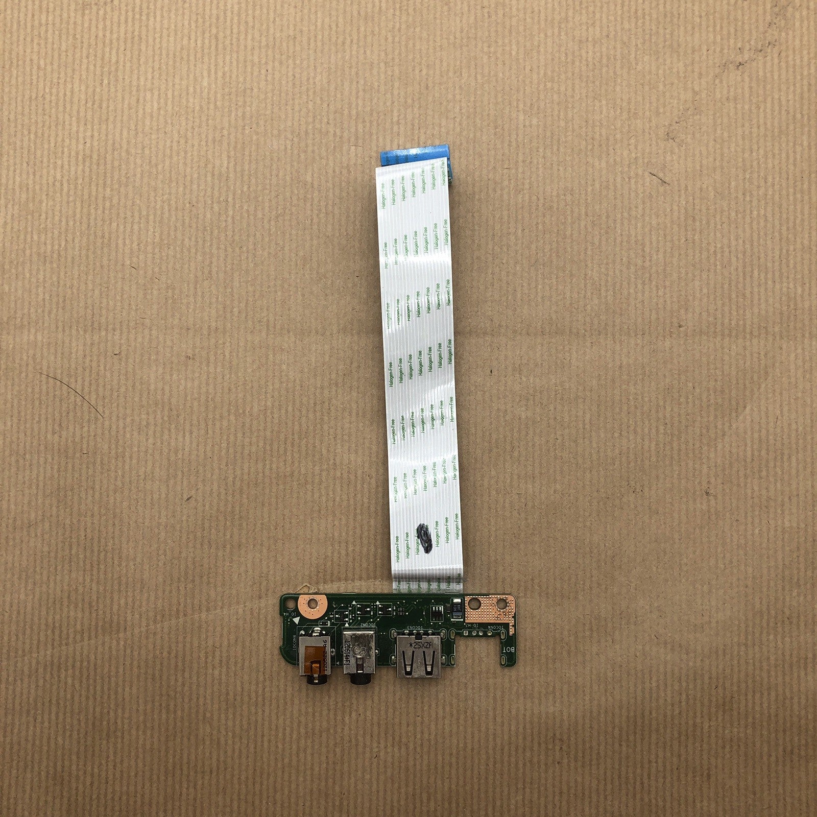 Connecteur USB/Jack - Packard Bell Easynote EG70BZ