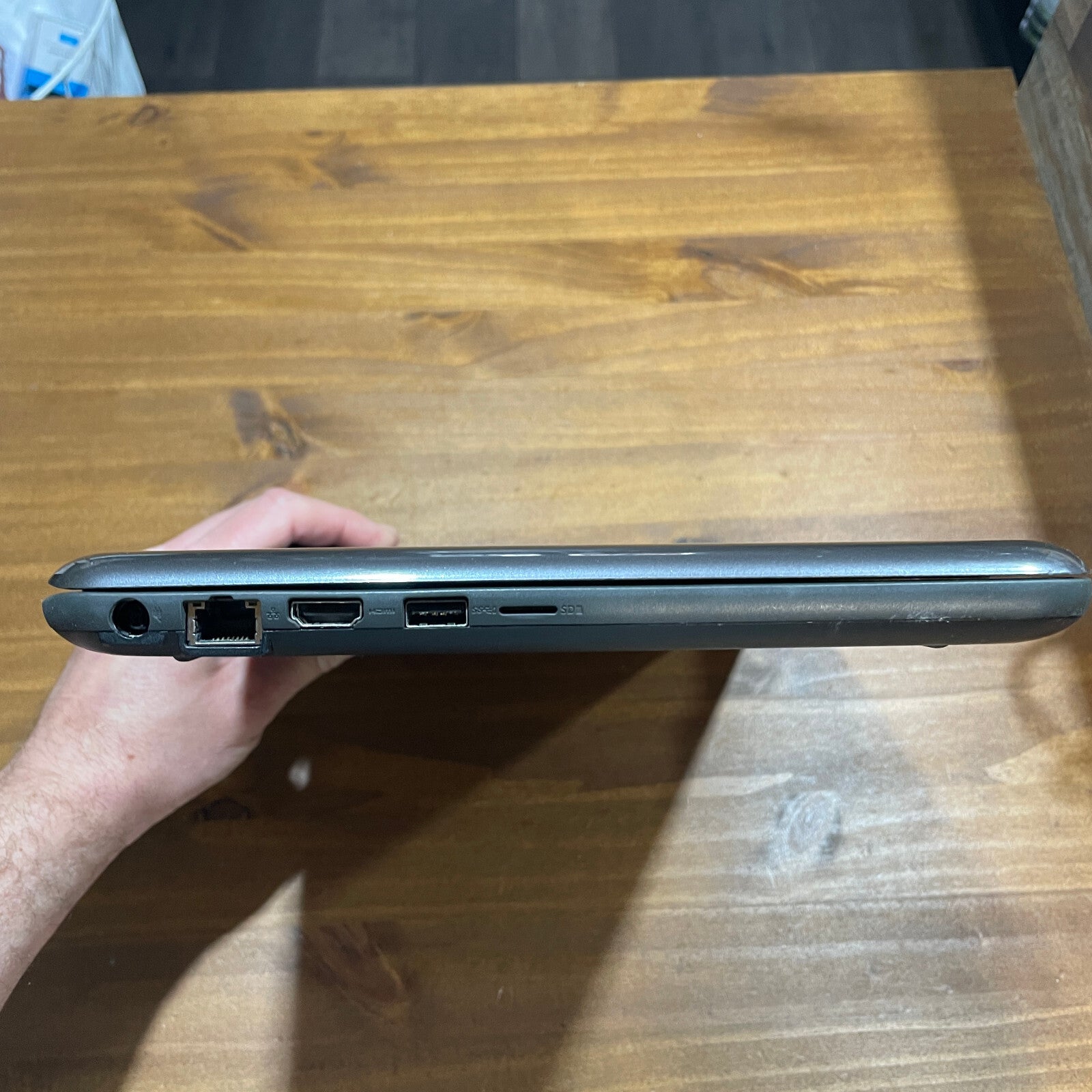 DELL LATITUDE 3380 Intel core  I5 - 8go - SSD 128go - Win11 Pro - Excellent état