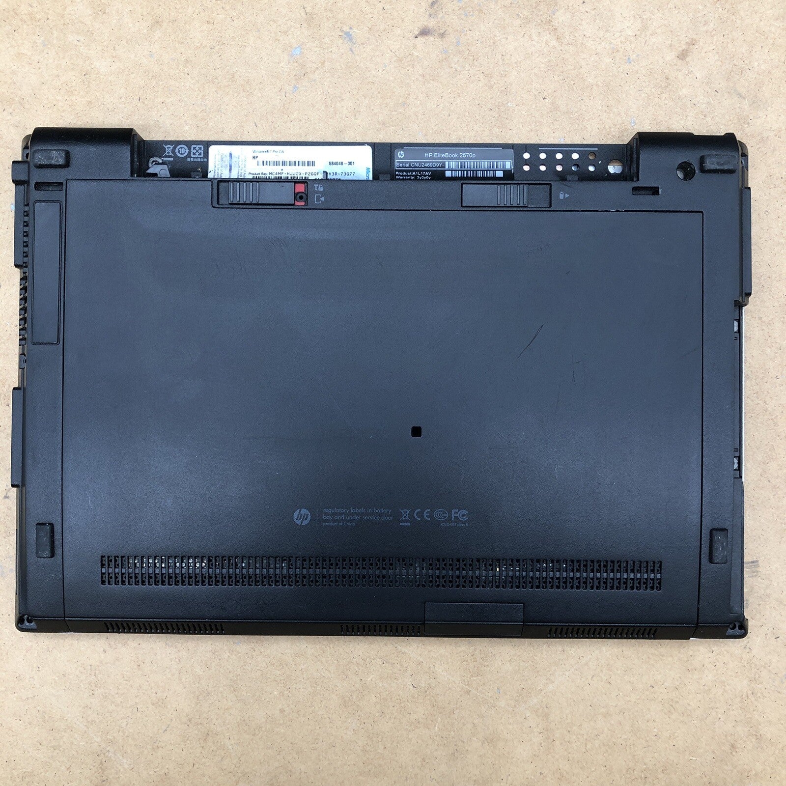 Plasturgie basse - HP Elitebook 2570P (2)