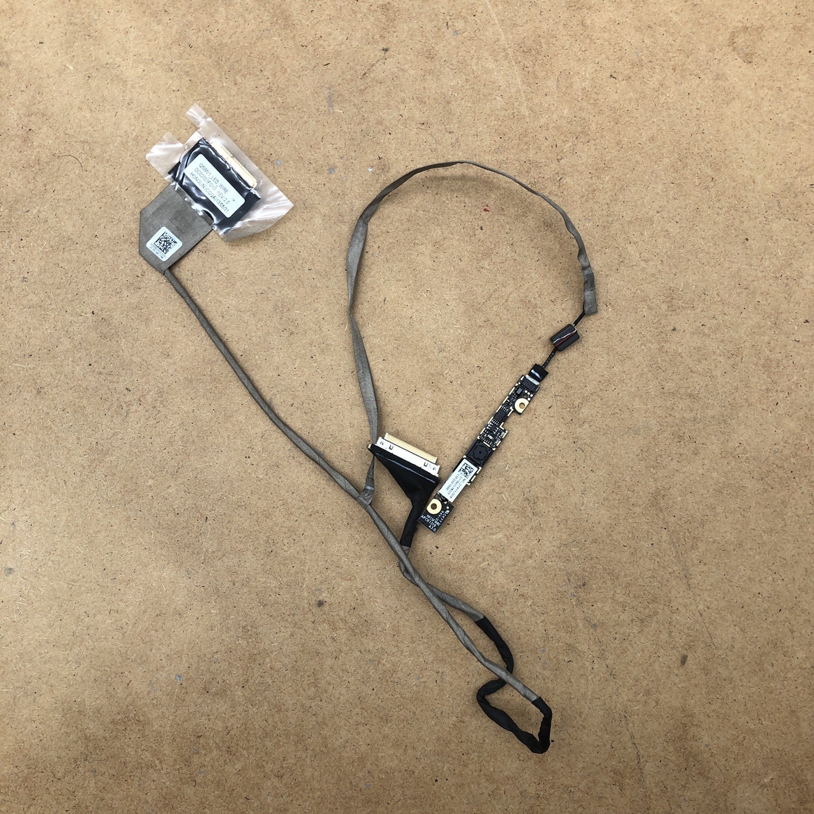Connecteur d'écran avec webcam - Acer E1-571G