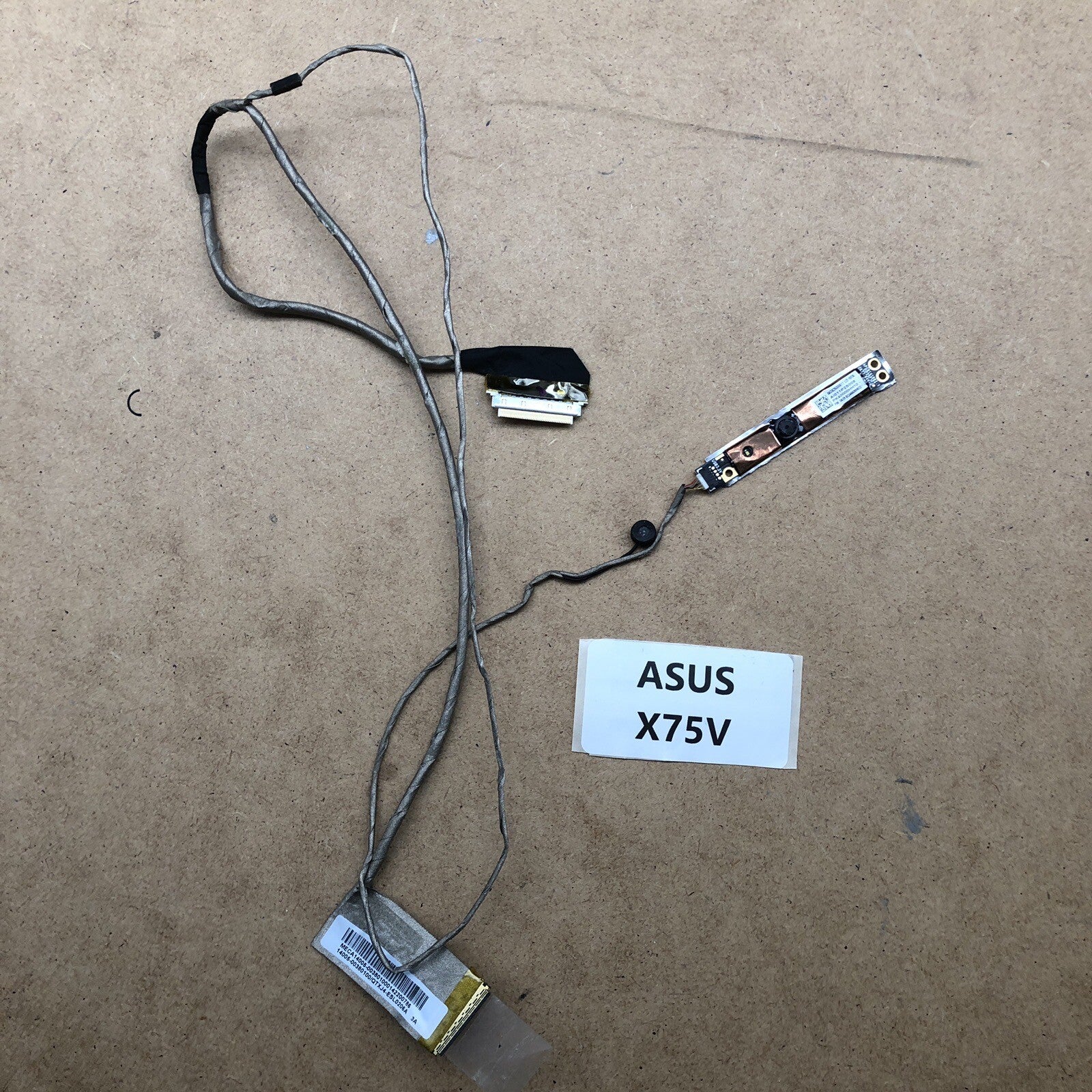 Connecteur écran avec webcam - Asus X75V