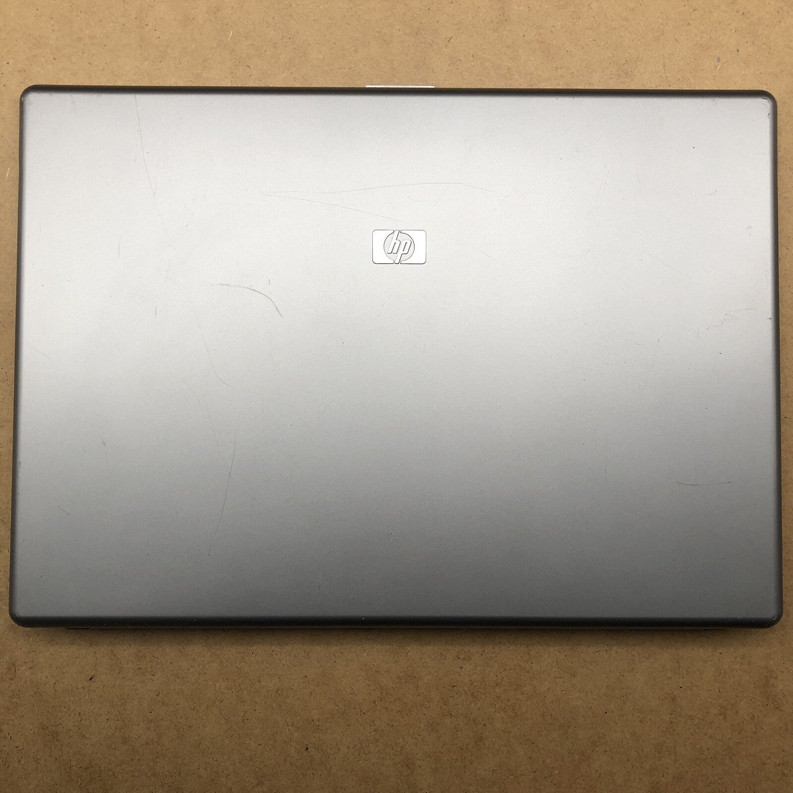 Capot - HP COMPAQ 6820s
