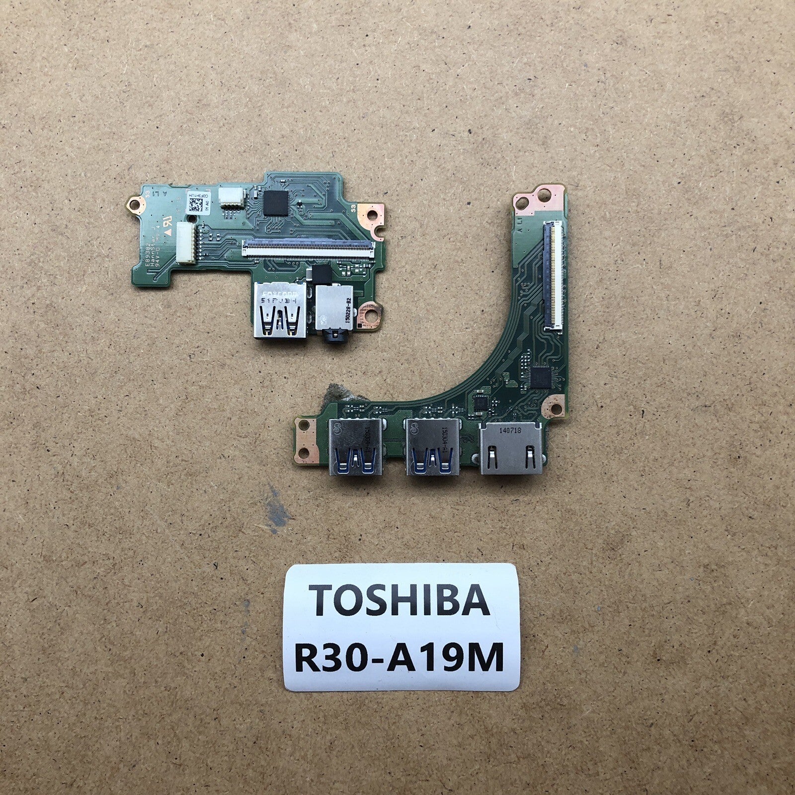 Lot de carte USB/Jack - Toshiba PORTEGE R30-A19M