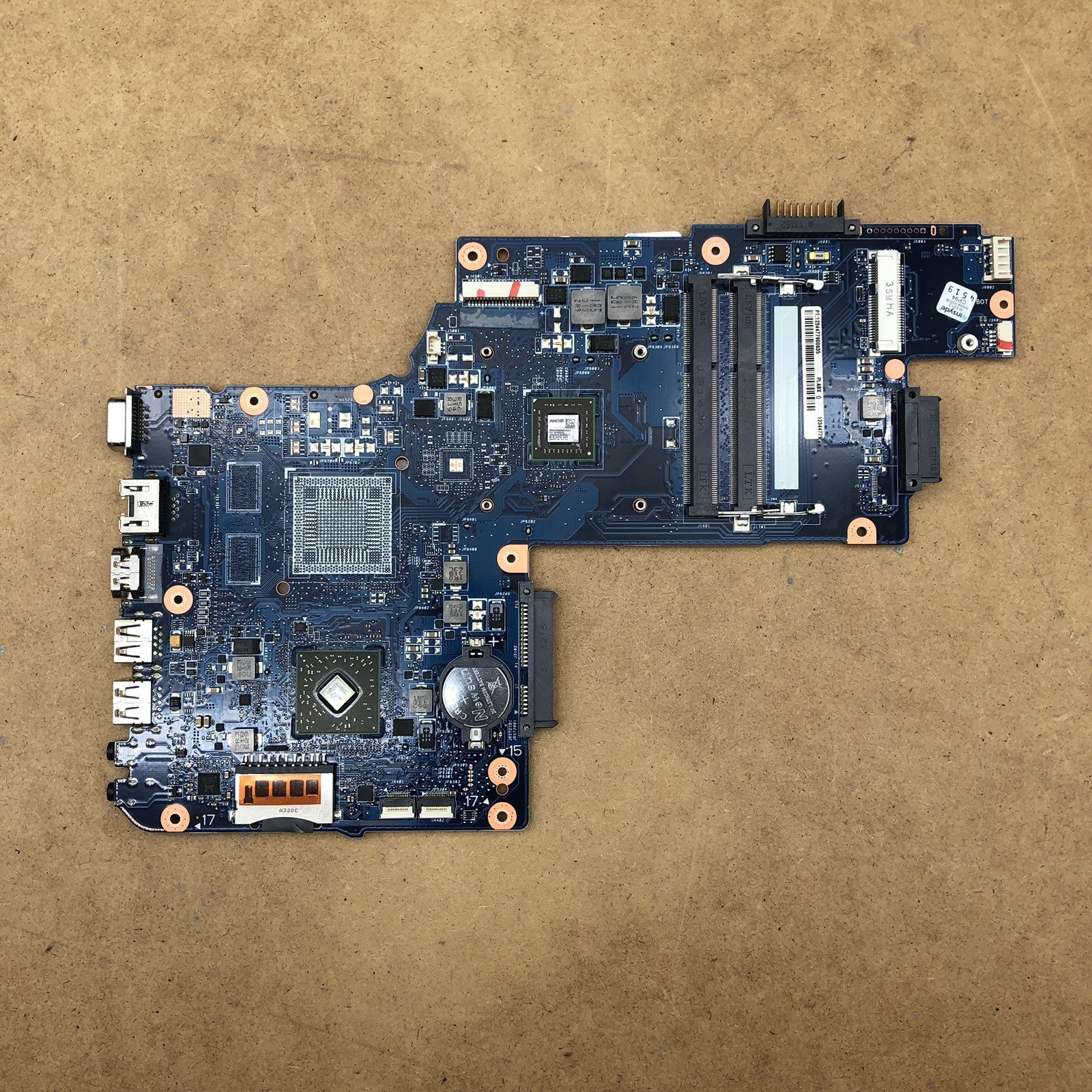Carte mère - Toshiba satellite C850D-11C - AMD E1-1200