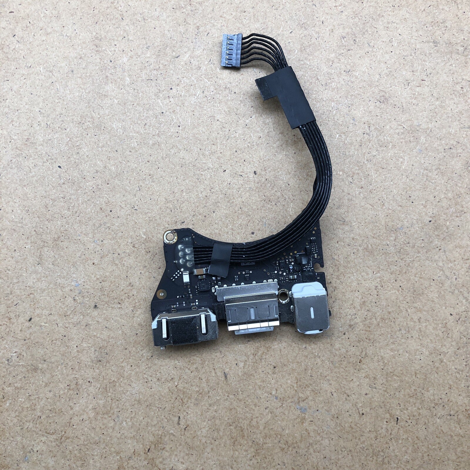 Connecteur de charge - Macbook Air A1465
