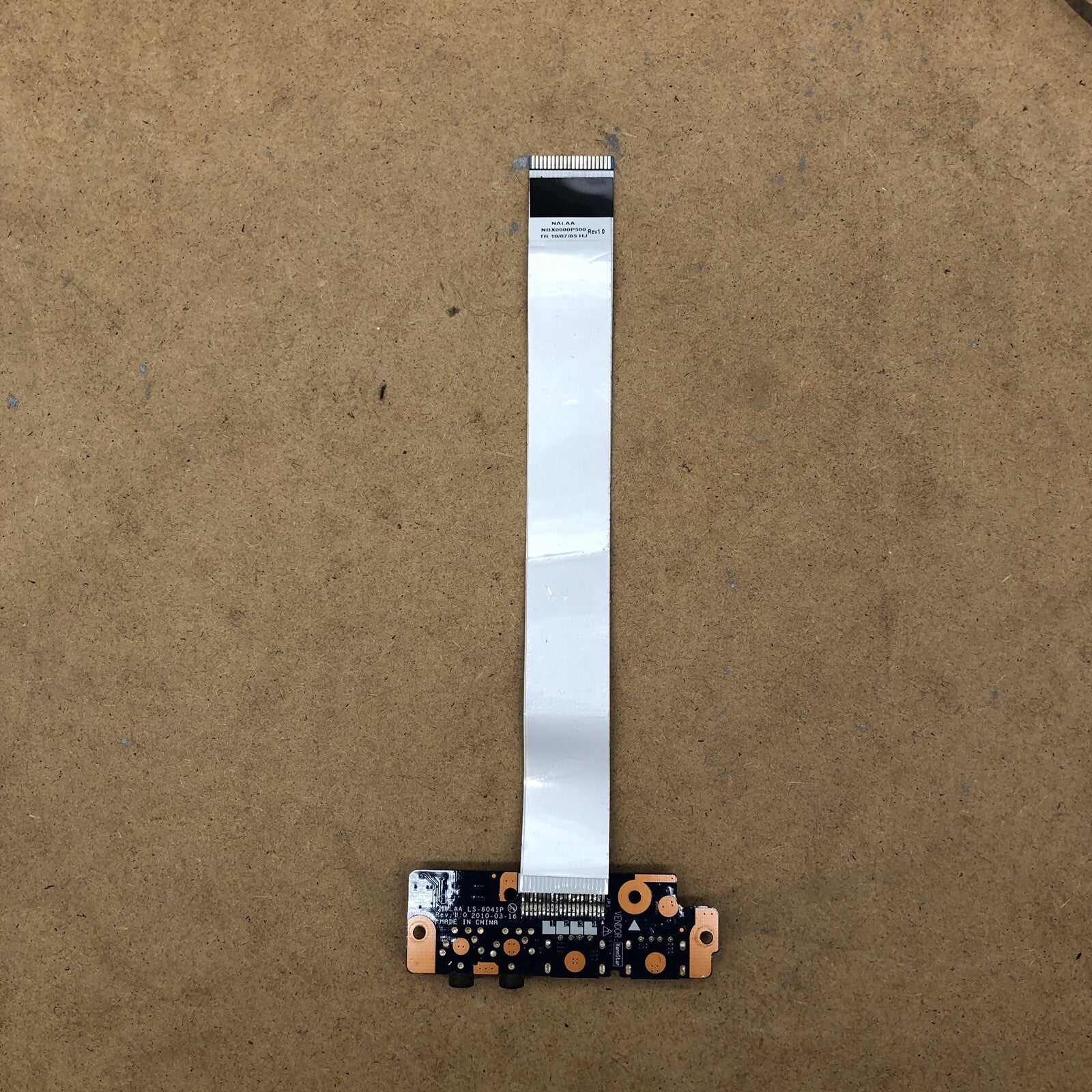 Connecteur USB/Jack - Toshiba Satellite L670-17E