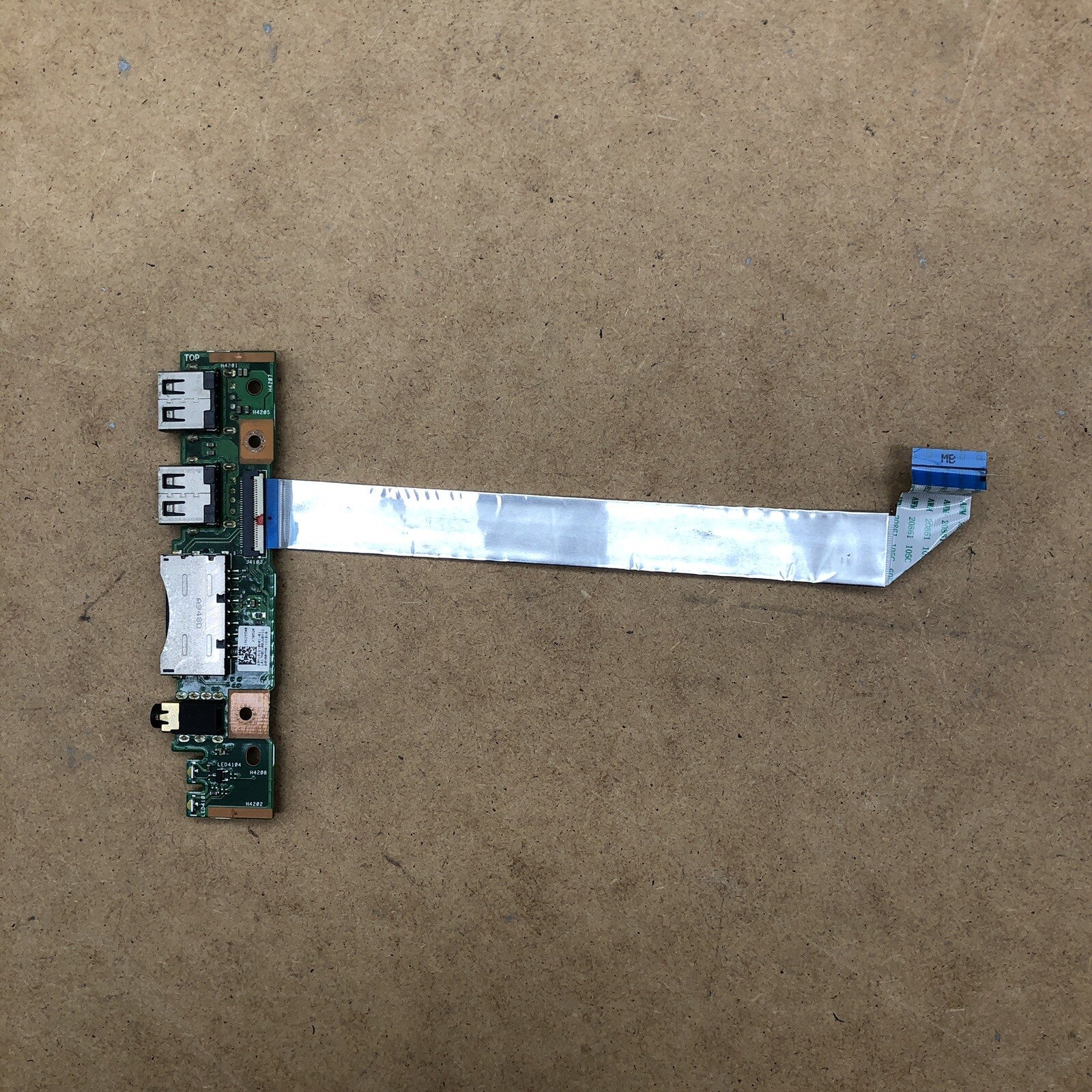 Connecteur USB - Asus X705Q
