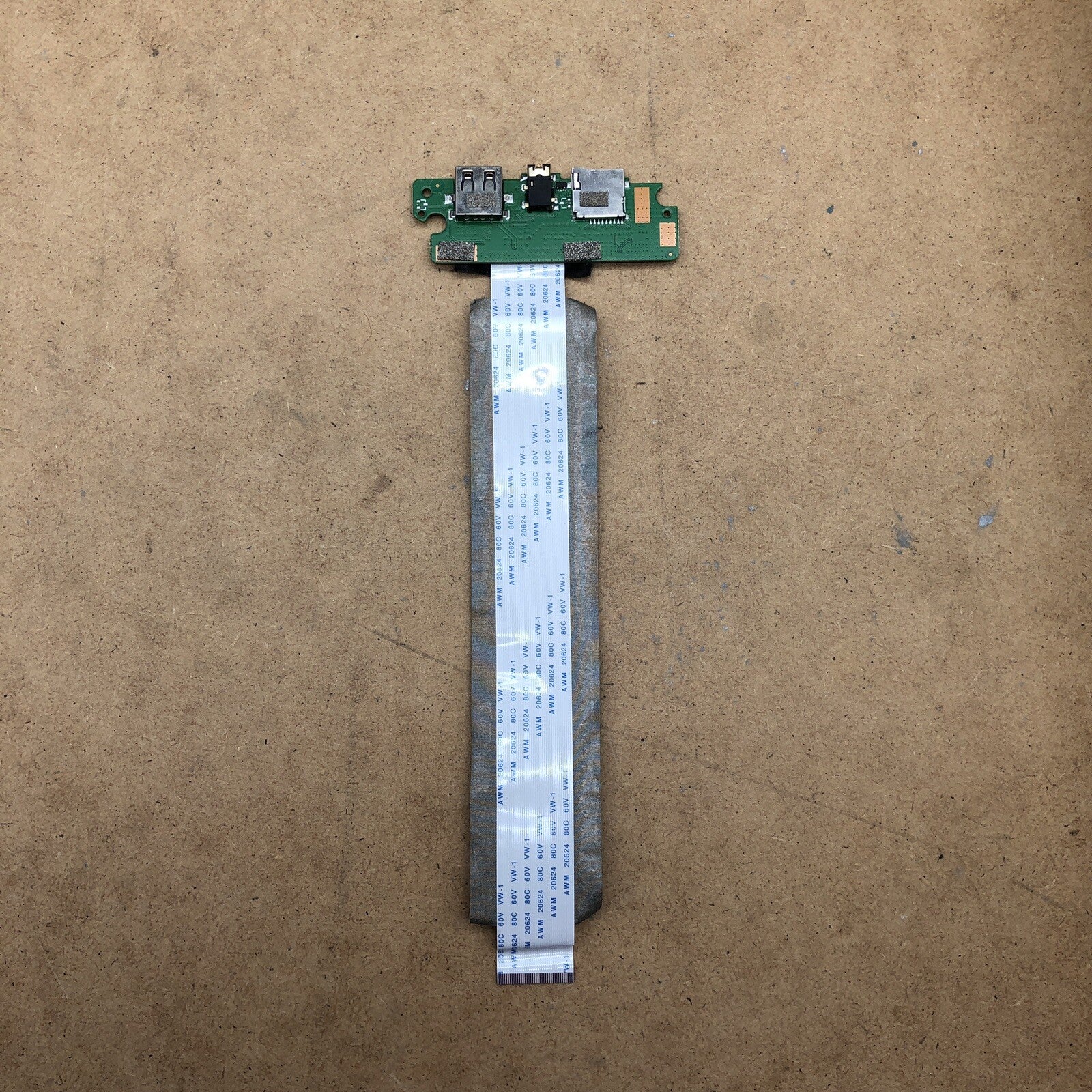 Carte USB/audio  - Thomson NEO14A-4SL128