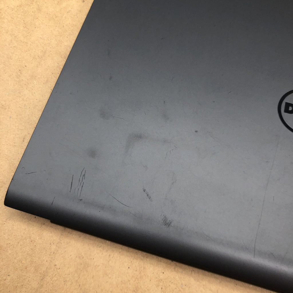 Capot - Dell Latitude 3550