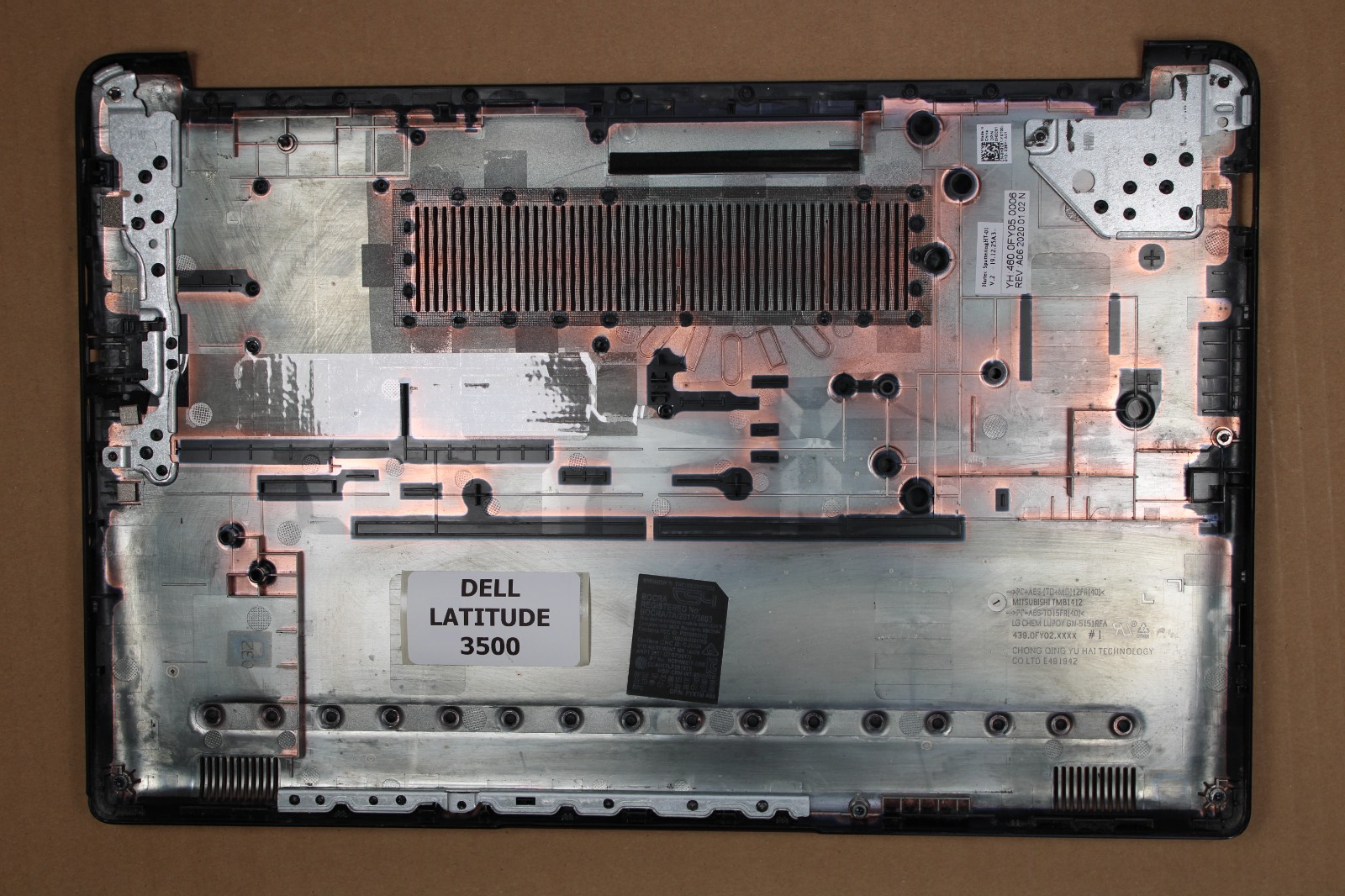Plasturgie arrière - Dell latitude 3500