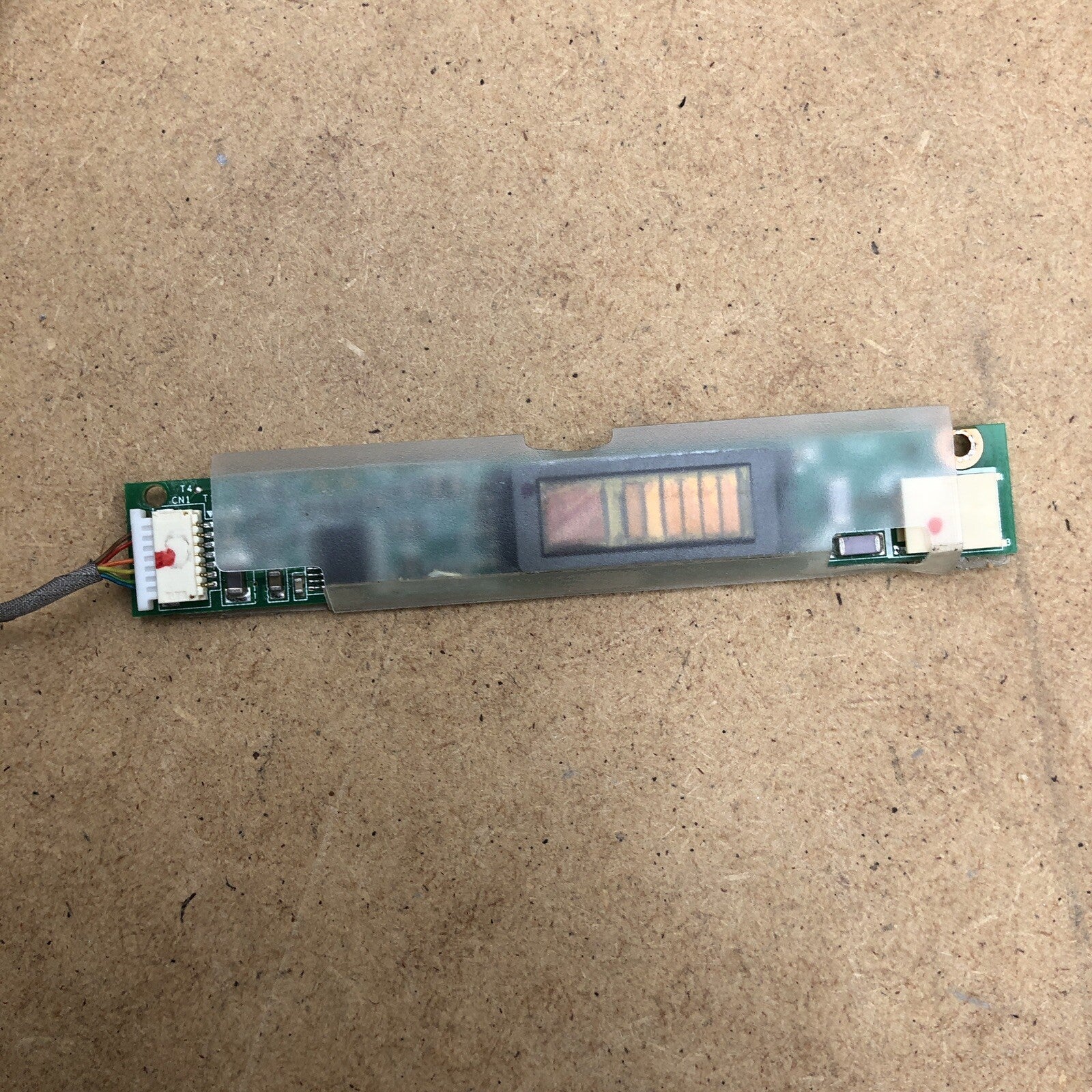 Connecteur écran avec webcam et micro - Asus X57V
