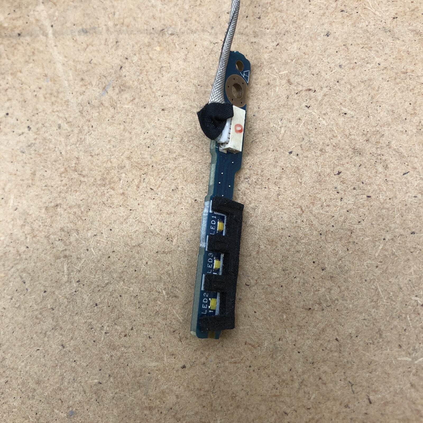Connecteur écran avec webcam et Leds - Dell Latitude  E6540