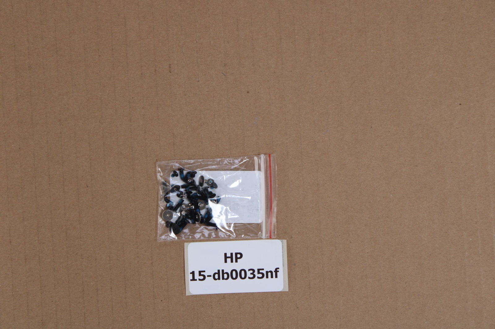 Visserie - HP 15-db0035nf