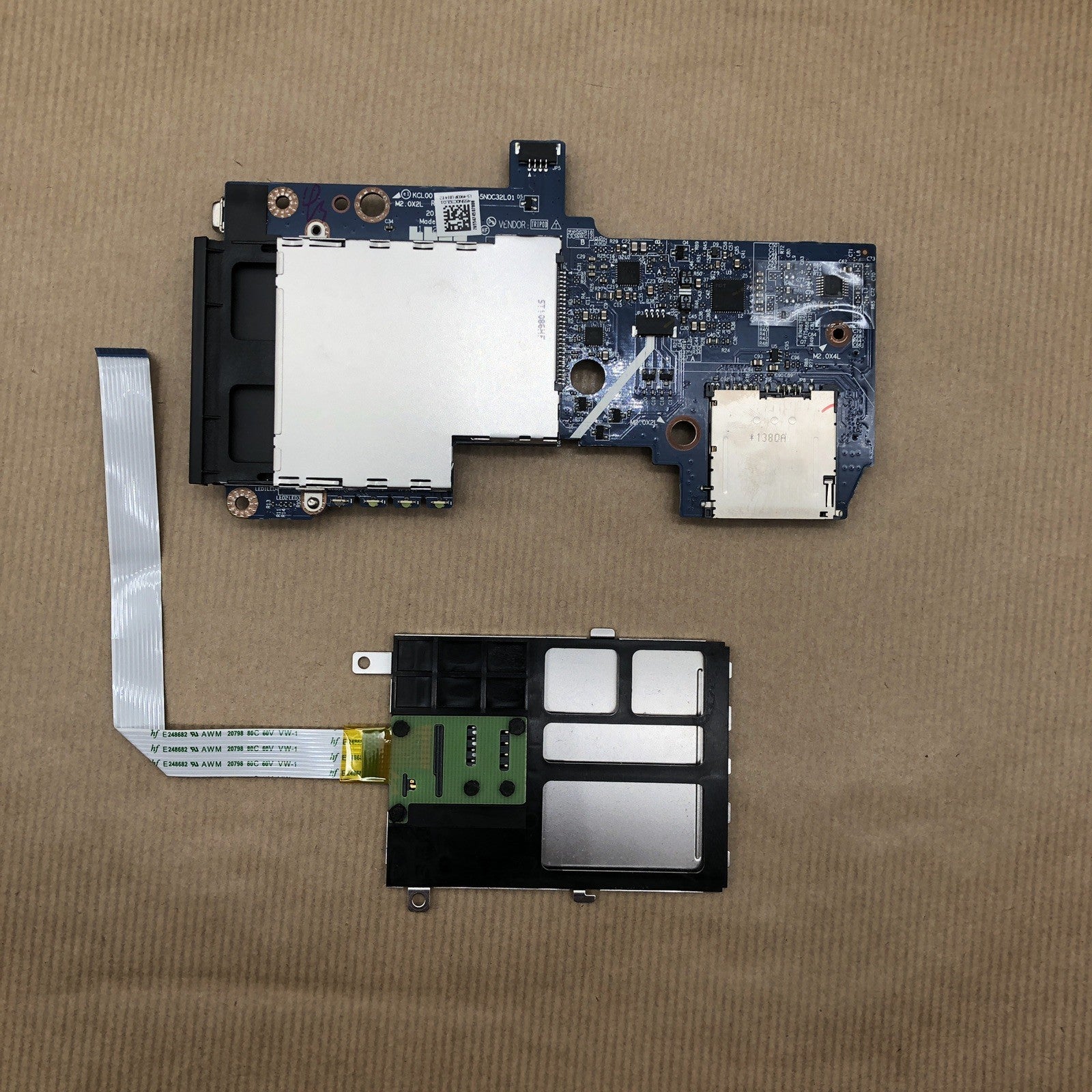 Carte port Jack/lecteur de carte - HP Elitebook 8440P