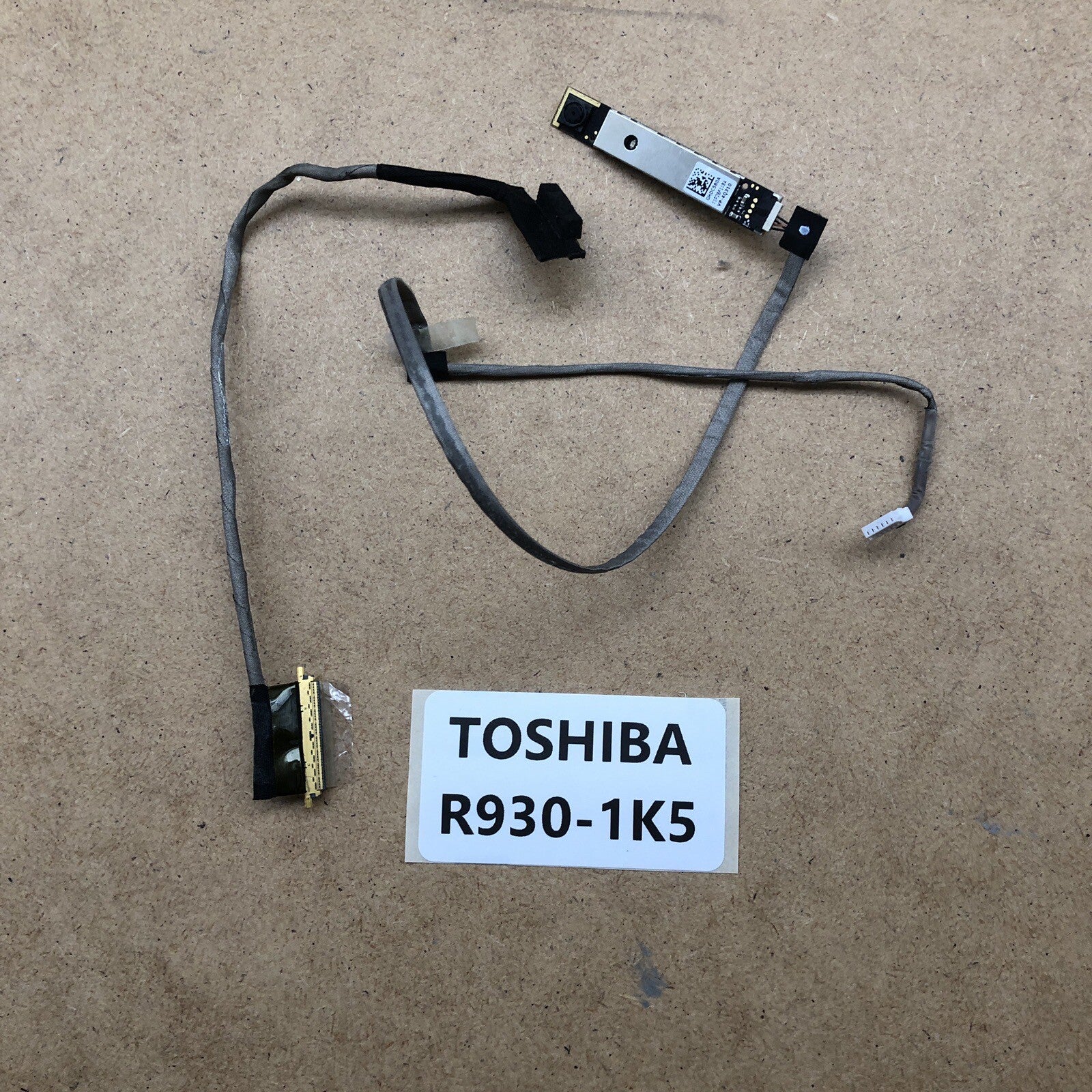 Connecteur écran + webcam - Toshiba PORTEGE R930-1 K5