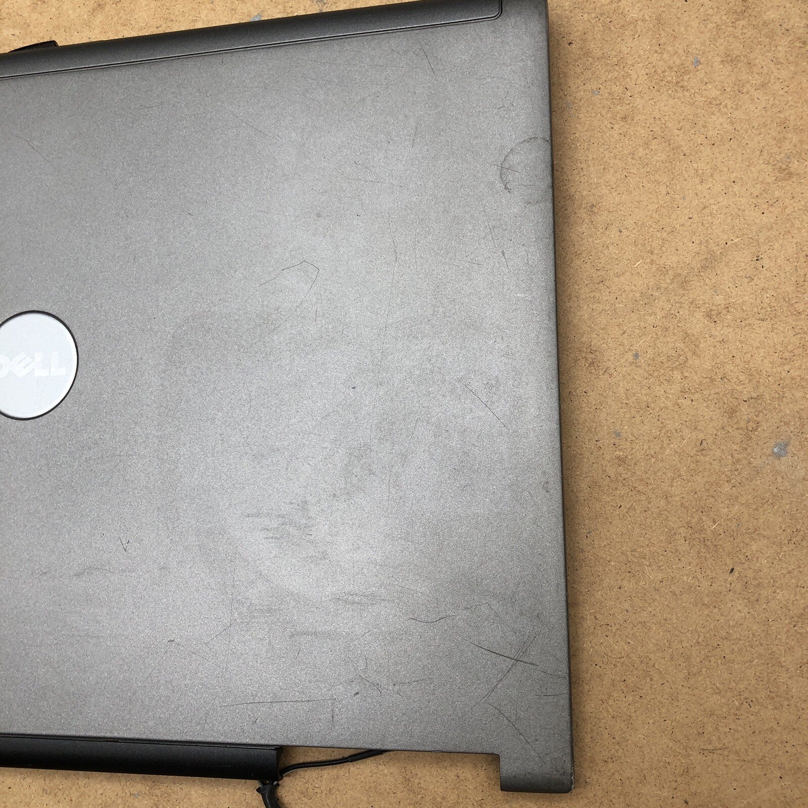 Capot arrière - Dell Latitude  D630