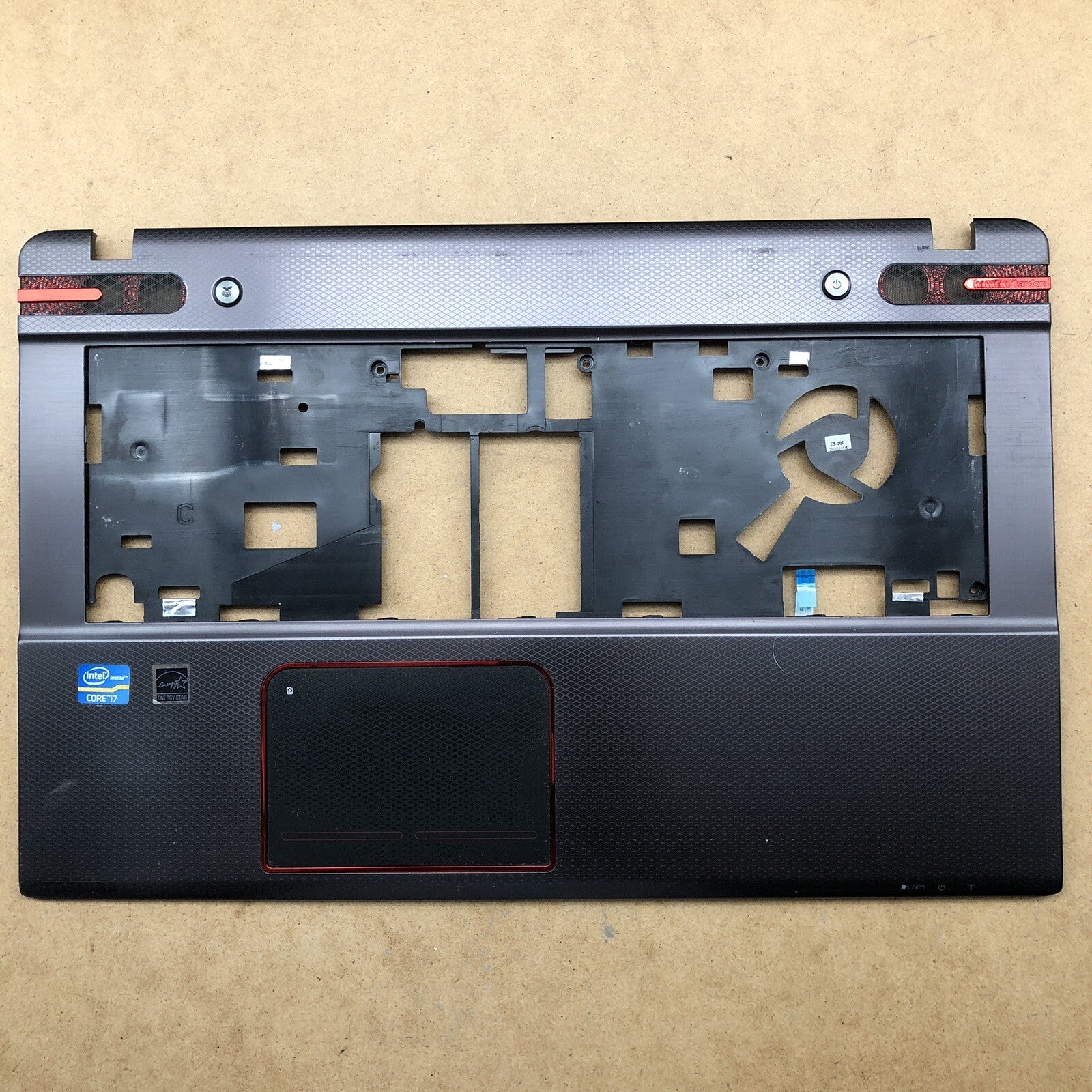 Plasturgie basse dessus - Toshiba Qosmio X870
