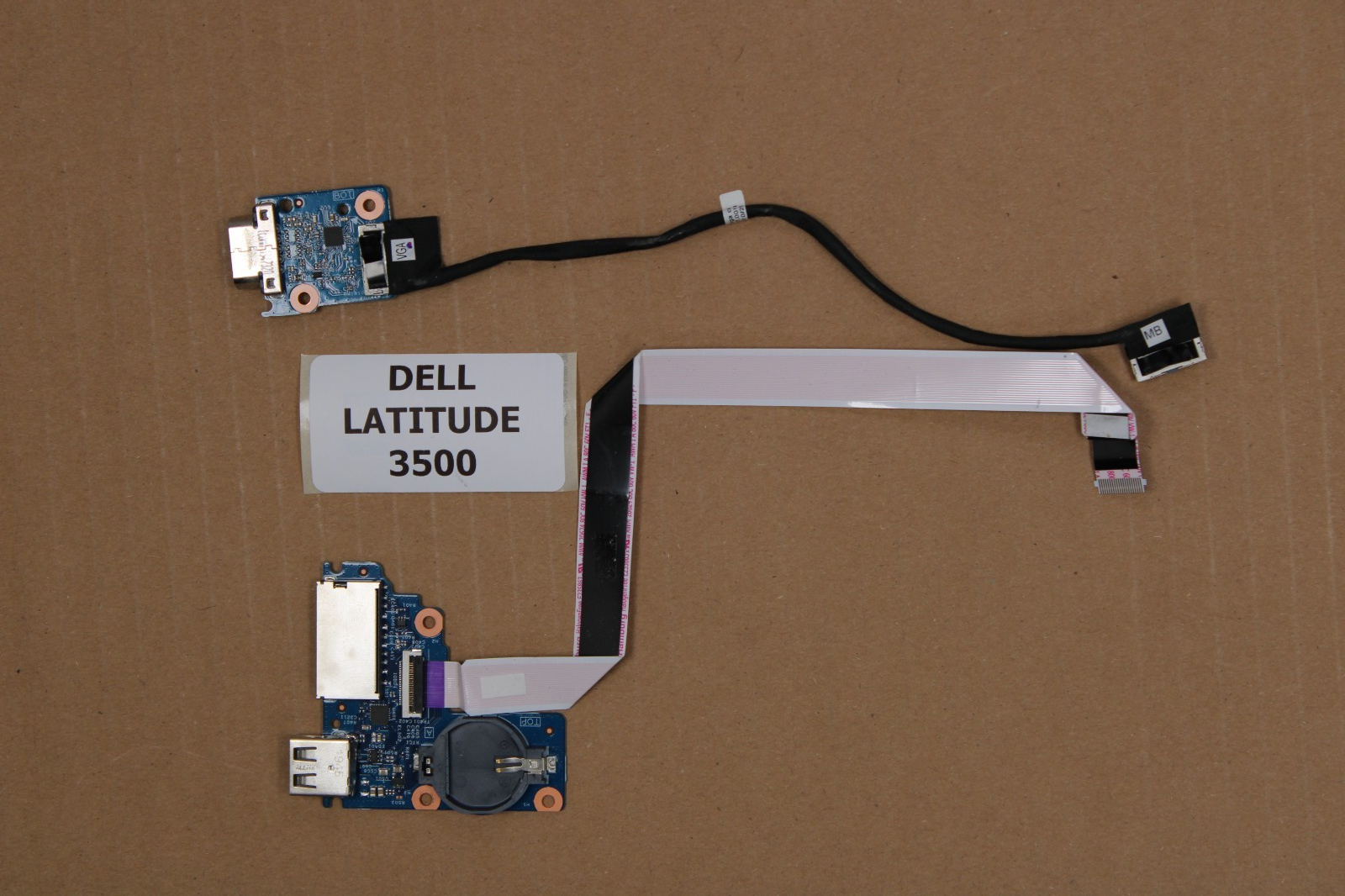 Connecteur USB/VGA - Dell latitude 3500