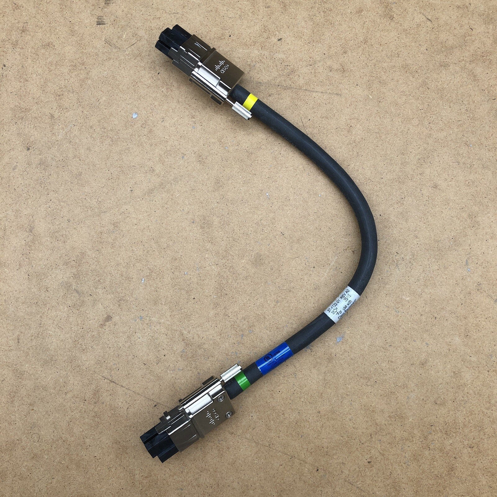 Câble Cisco 37-1122-01 REVA0