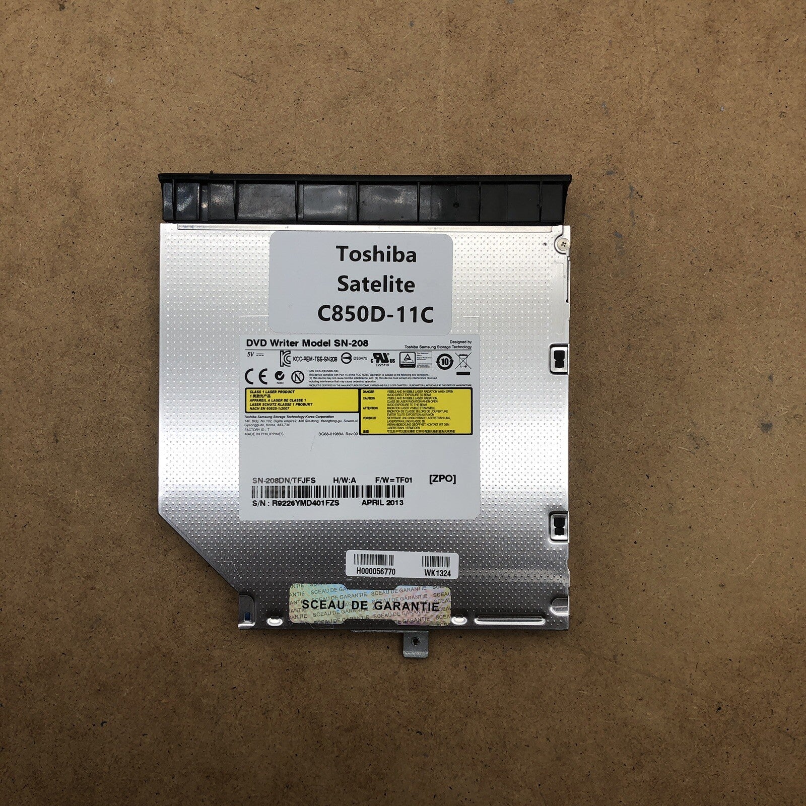 Lecteur/graveur DVD - Toshiba Satellite C850D-11C