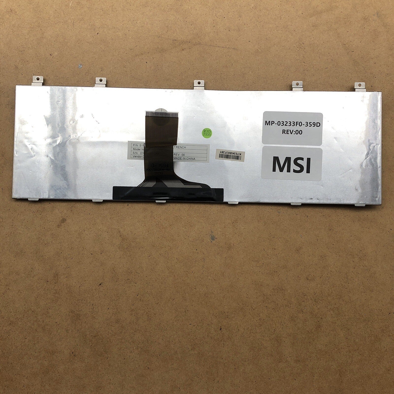 Clavier azerty - MP-03233FO-359D - Rev : 00 - MSI