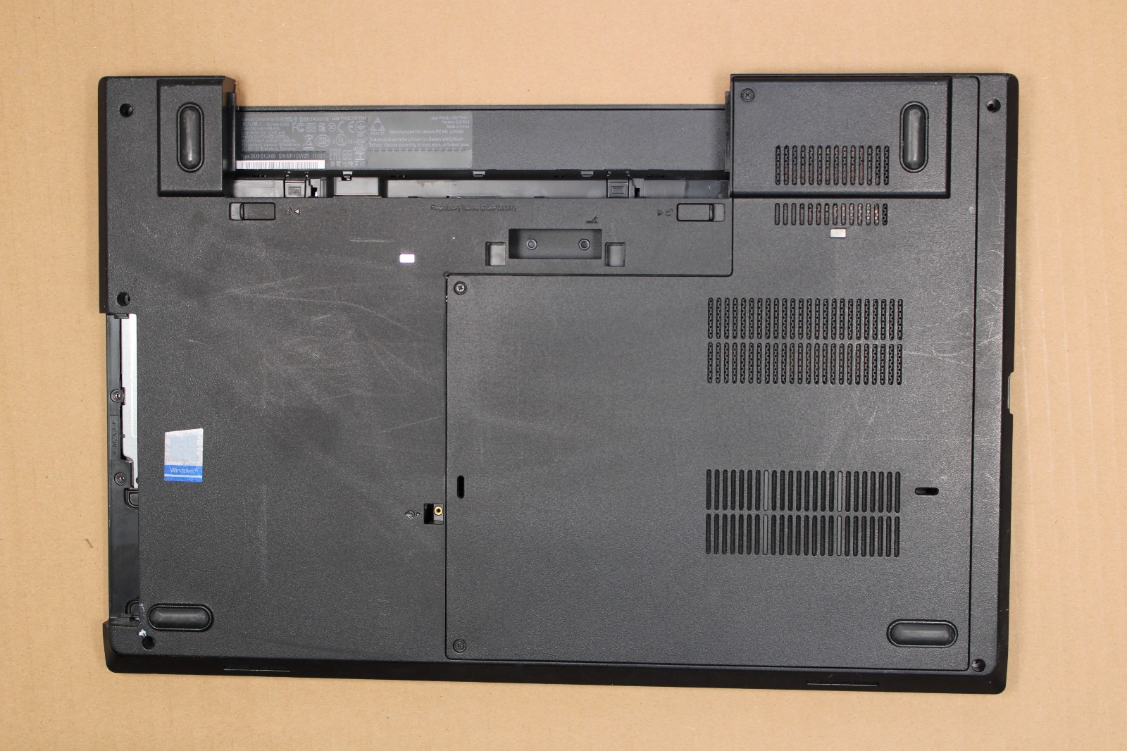 Plasturgie - Lenovo L570 (3)